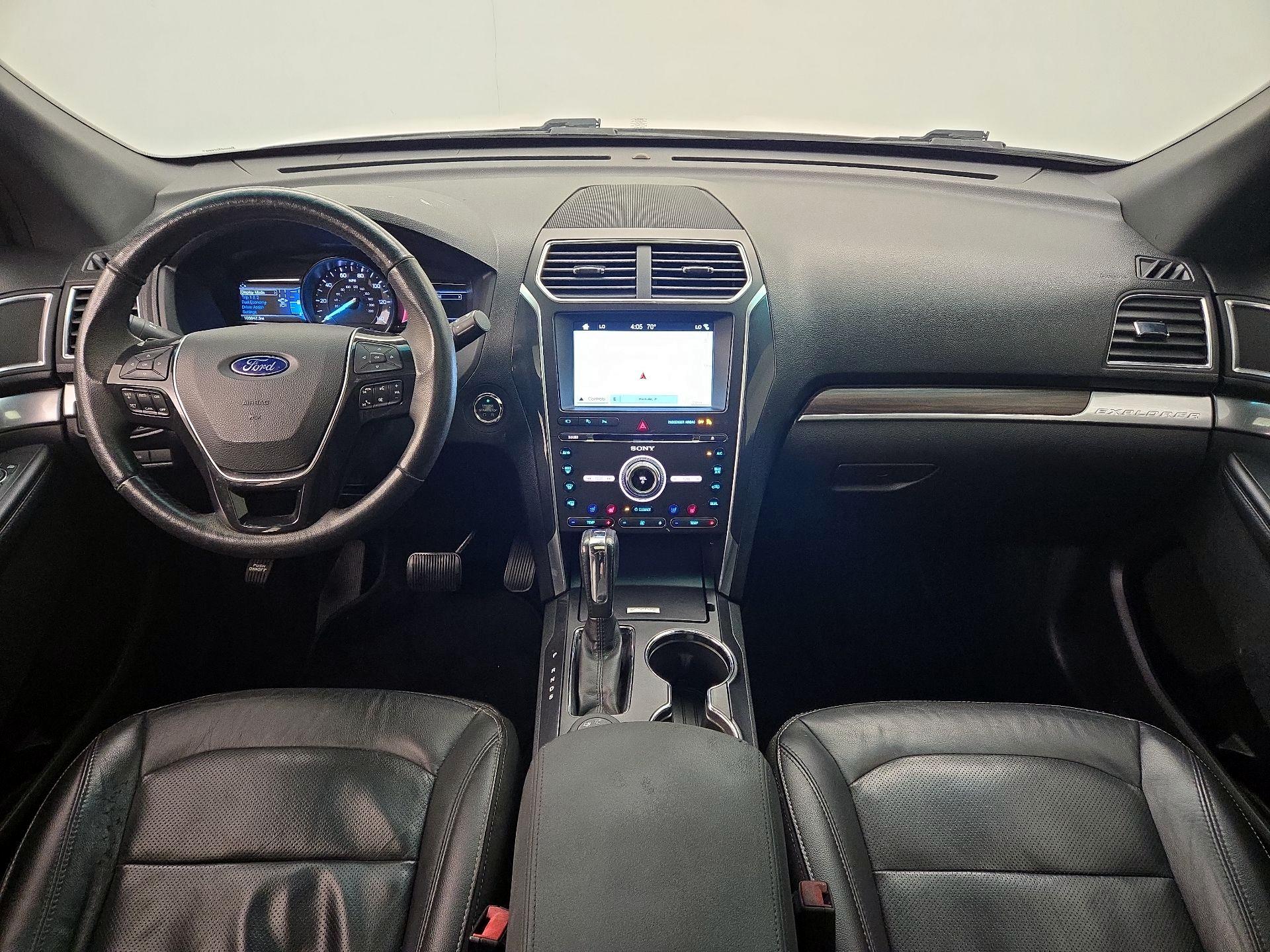 Thumbnail: 2017 Ford Explorer - 9