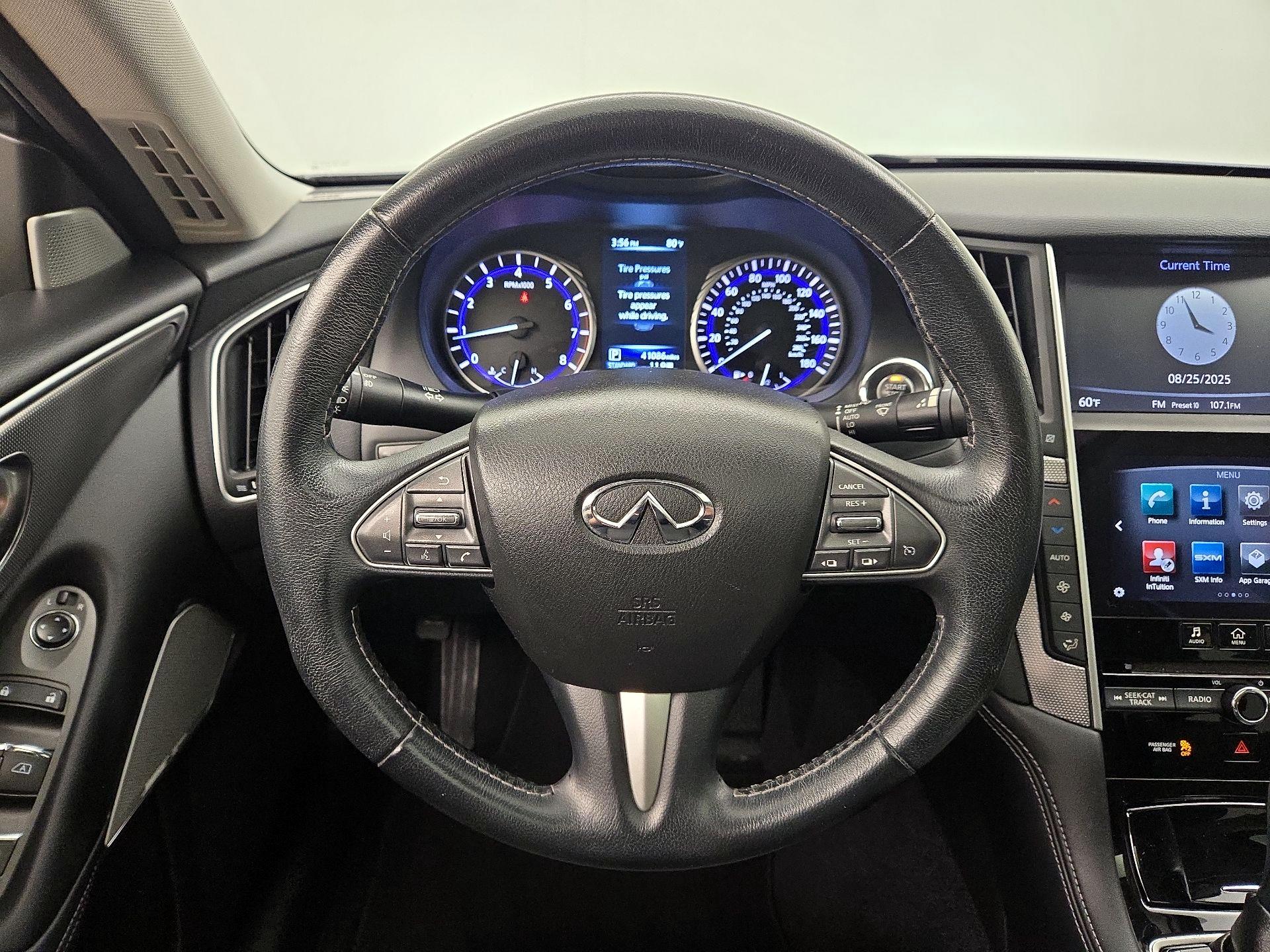 Thumbnail: 2017 INFINITI Q50 - 10