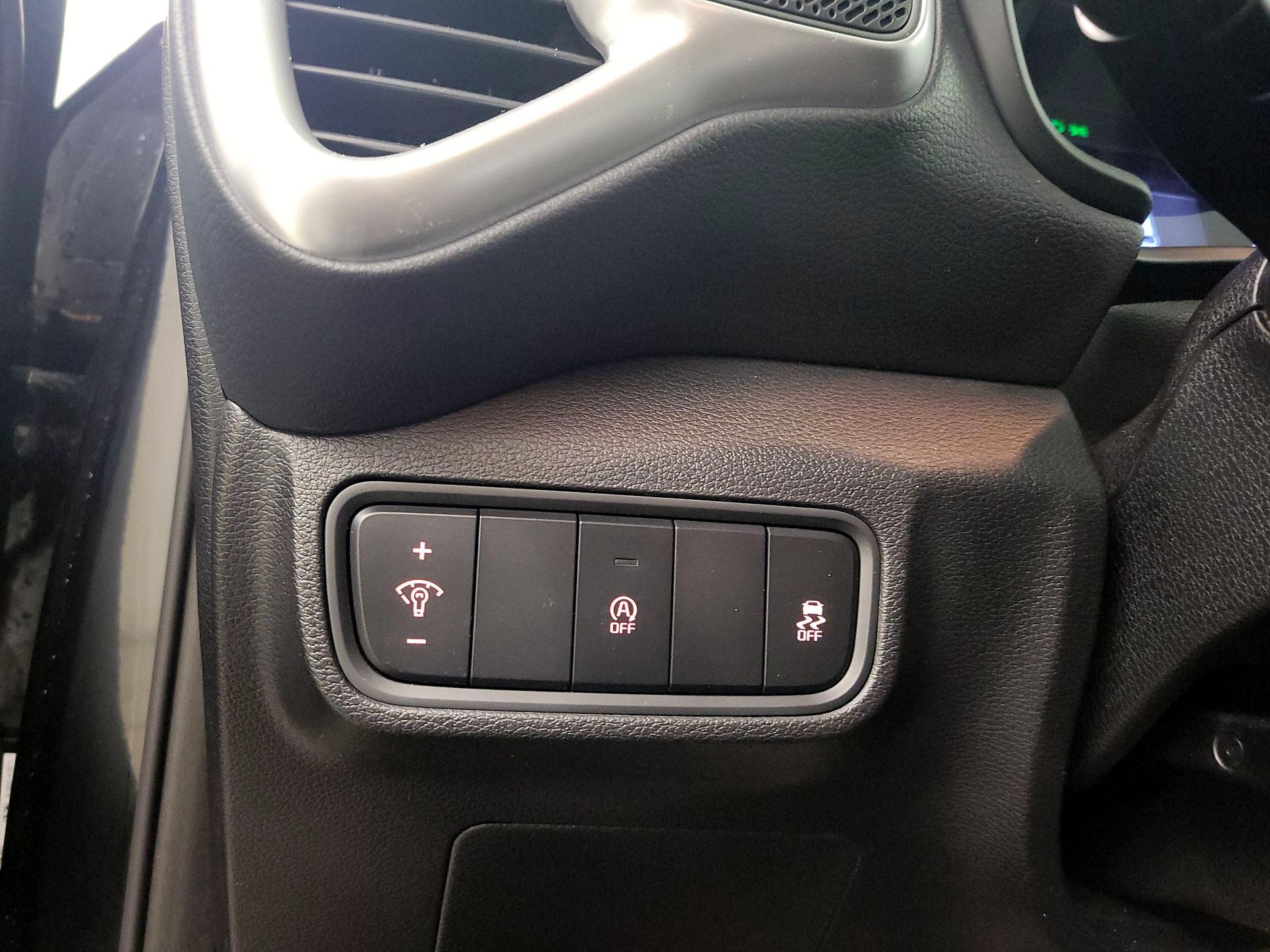 Thumbnail: 2020 Kia Soul - 13