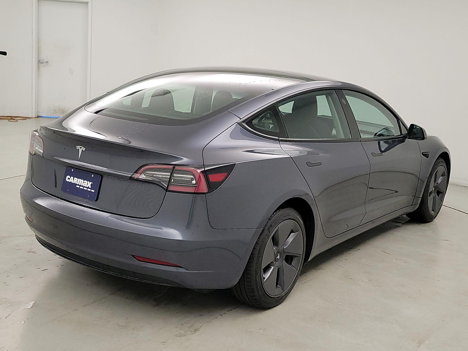 Thumbnail: 2023 Tesla Model 3 - 5