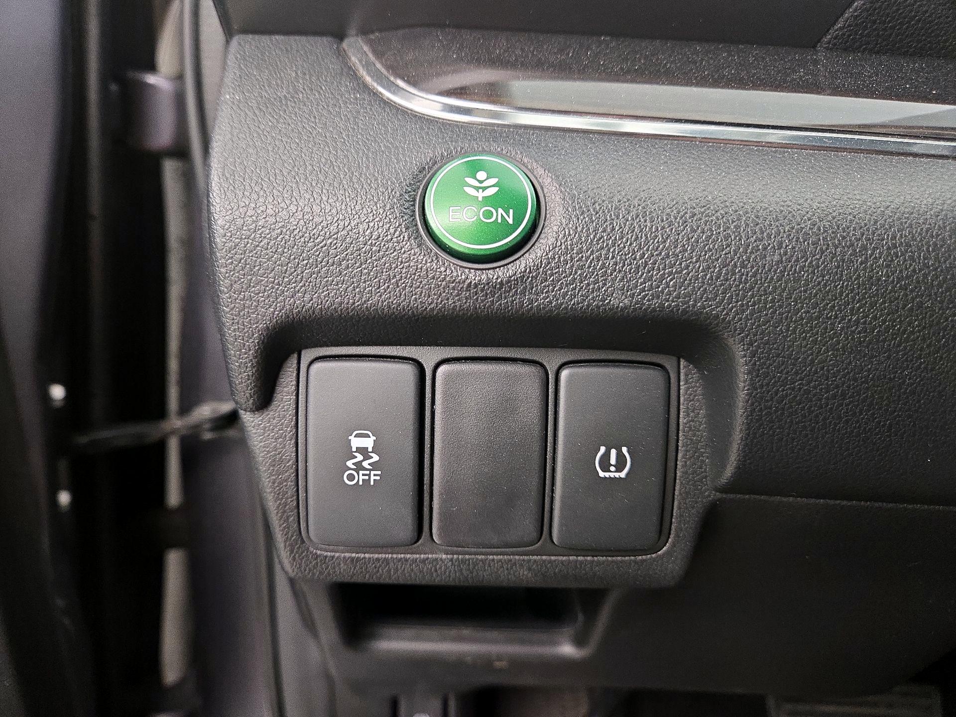 Thumbnail: 2016 Honda CR-V - 13
