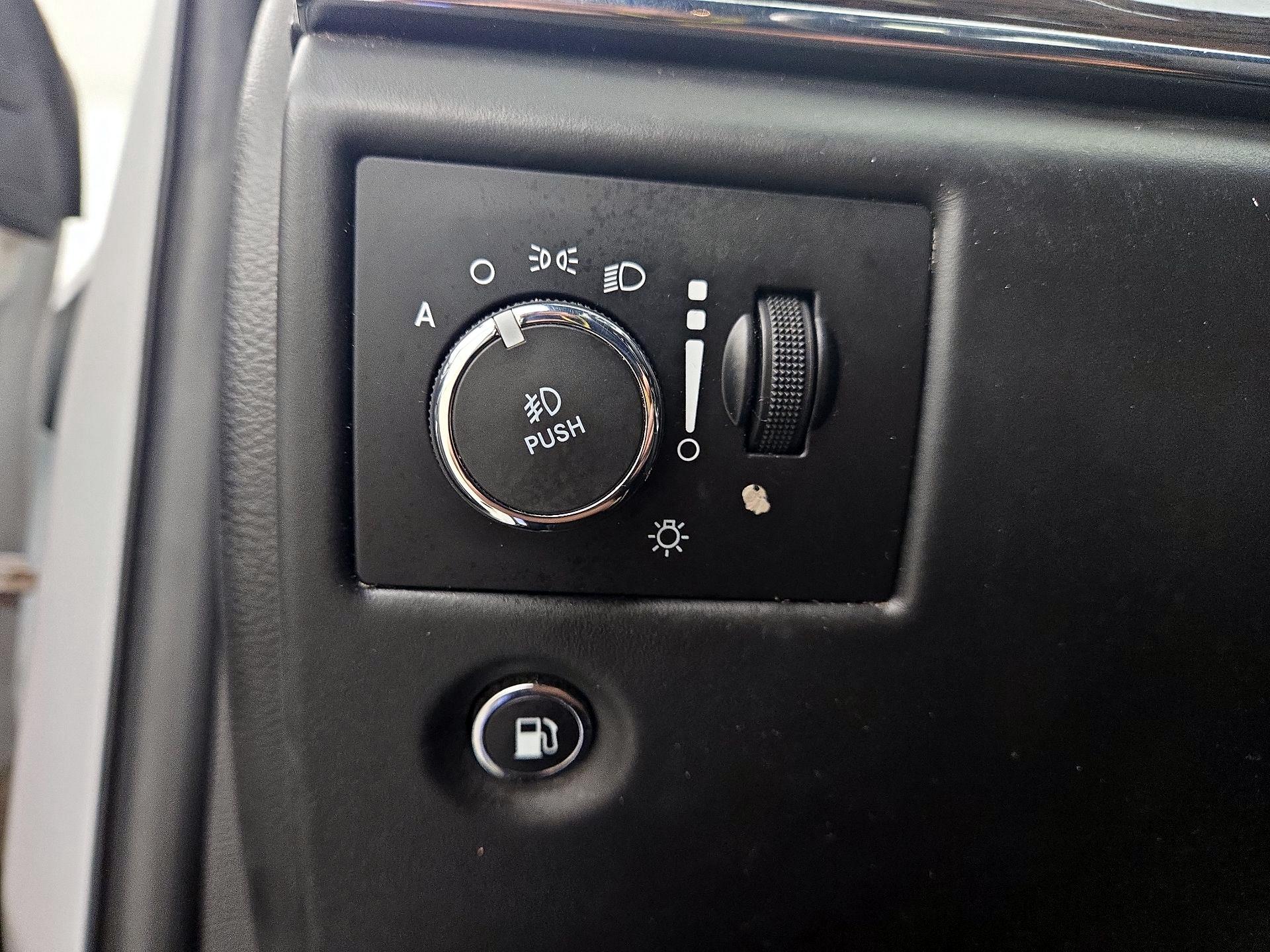 Thumbnail: 2020 Jeep Grand Cherokee - 13