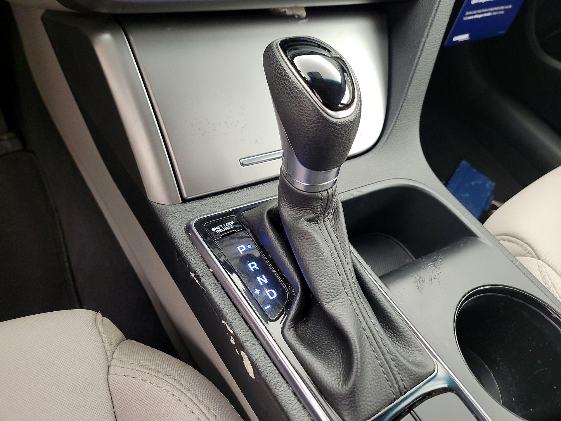 Thumbnail: 2017 Hyundai Sonata - 15
