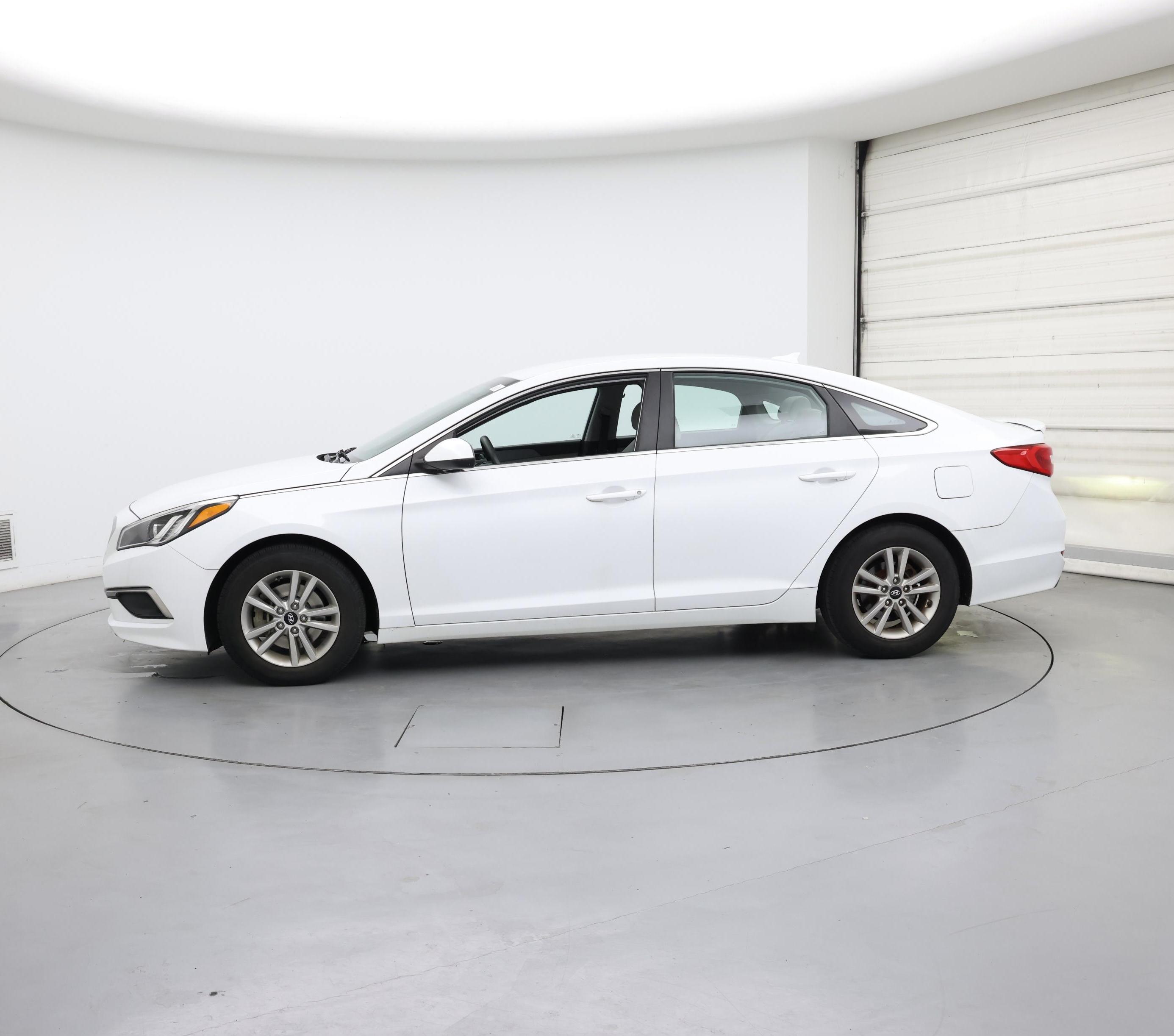 Thumbnail: 2017 Hyundai Sonata - 3