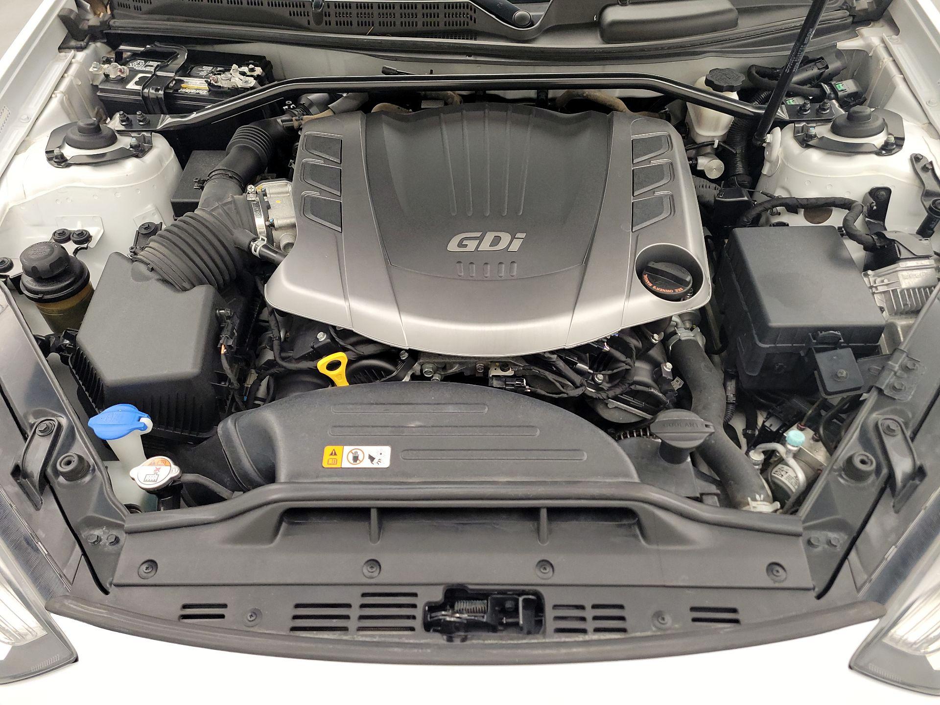 Thumbnail: 2016 Hyundai Genesis - 19