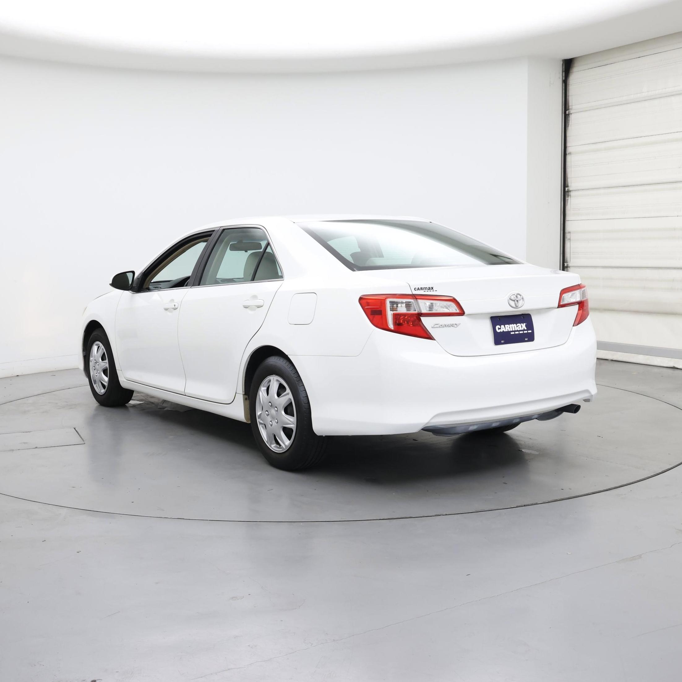 Thumbnail: 2014 Toyota Camry - 2