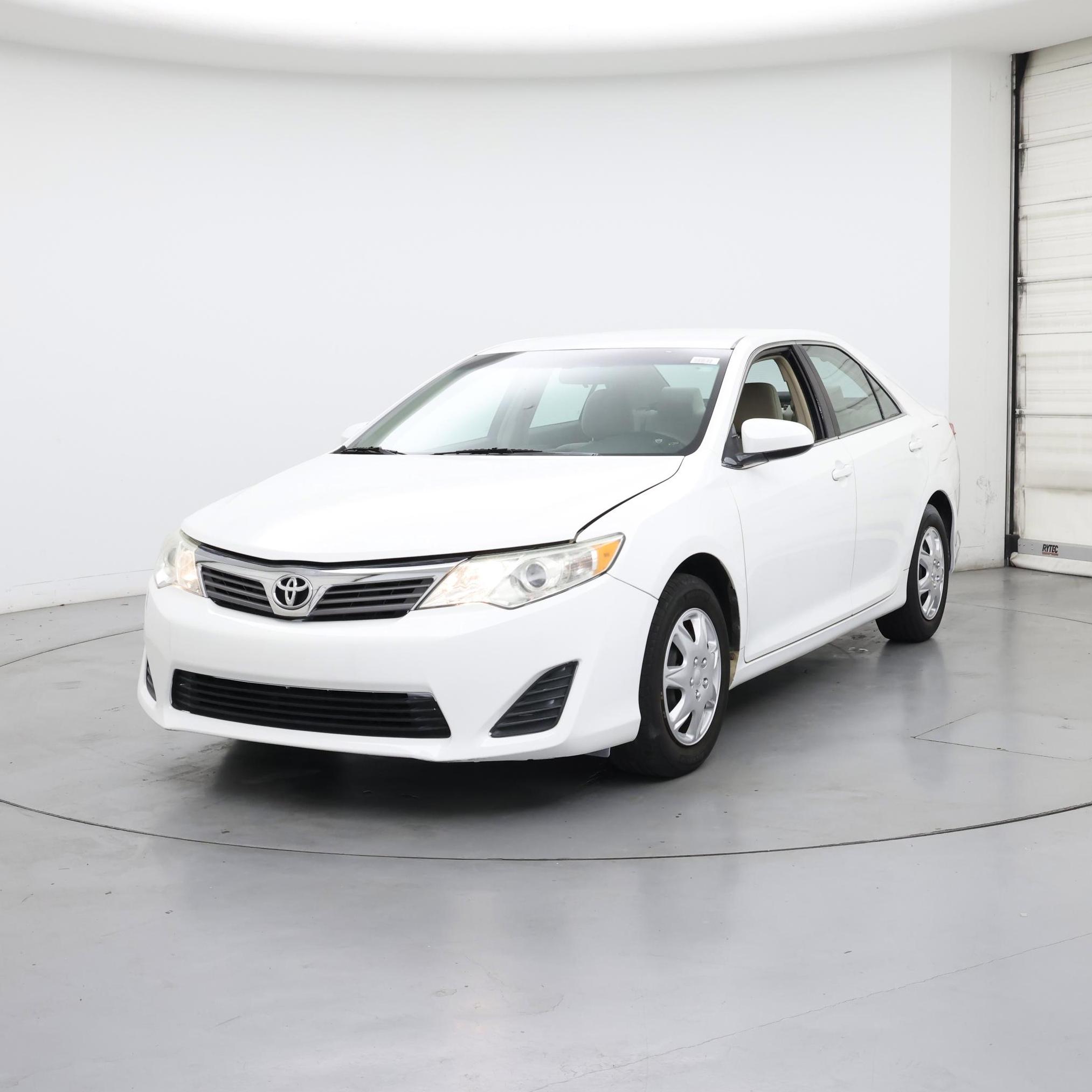 Thumbnail: 2014 Toyota Camry - 4
