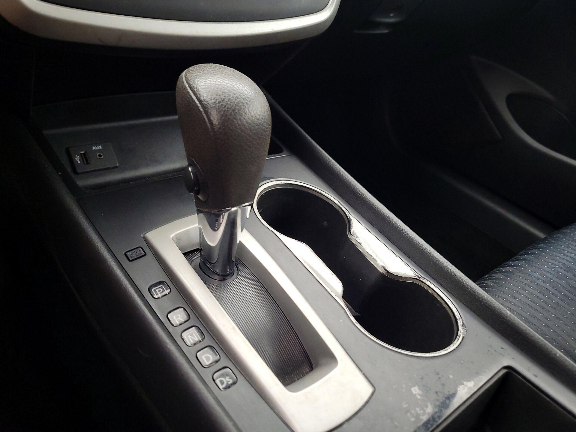 Thumbnail: 2016 Nissan Altima - 15