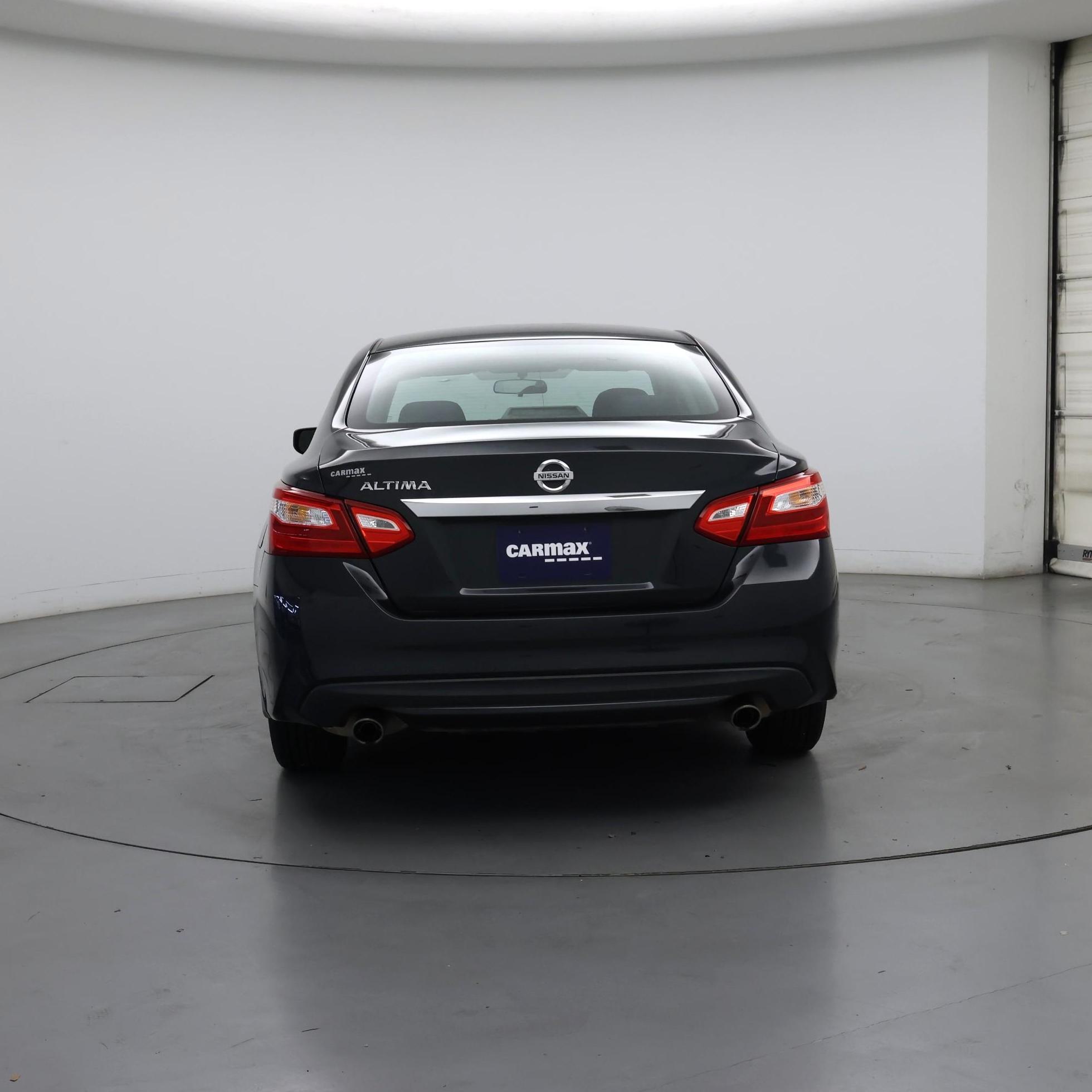 Thumbnail: 2016 Nissan Altima - 6