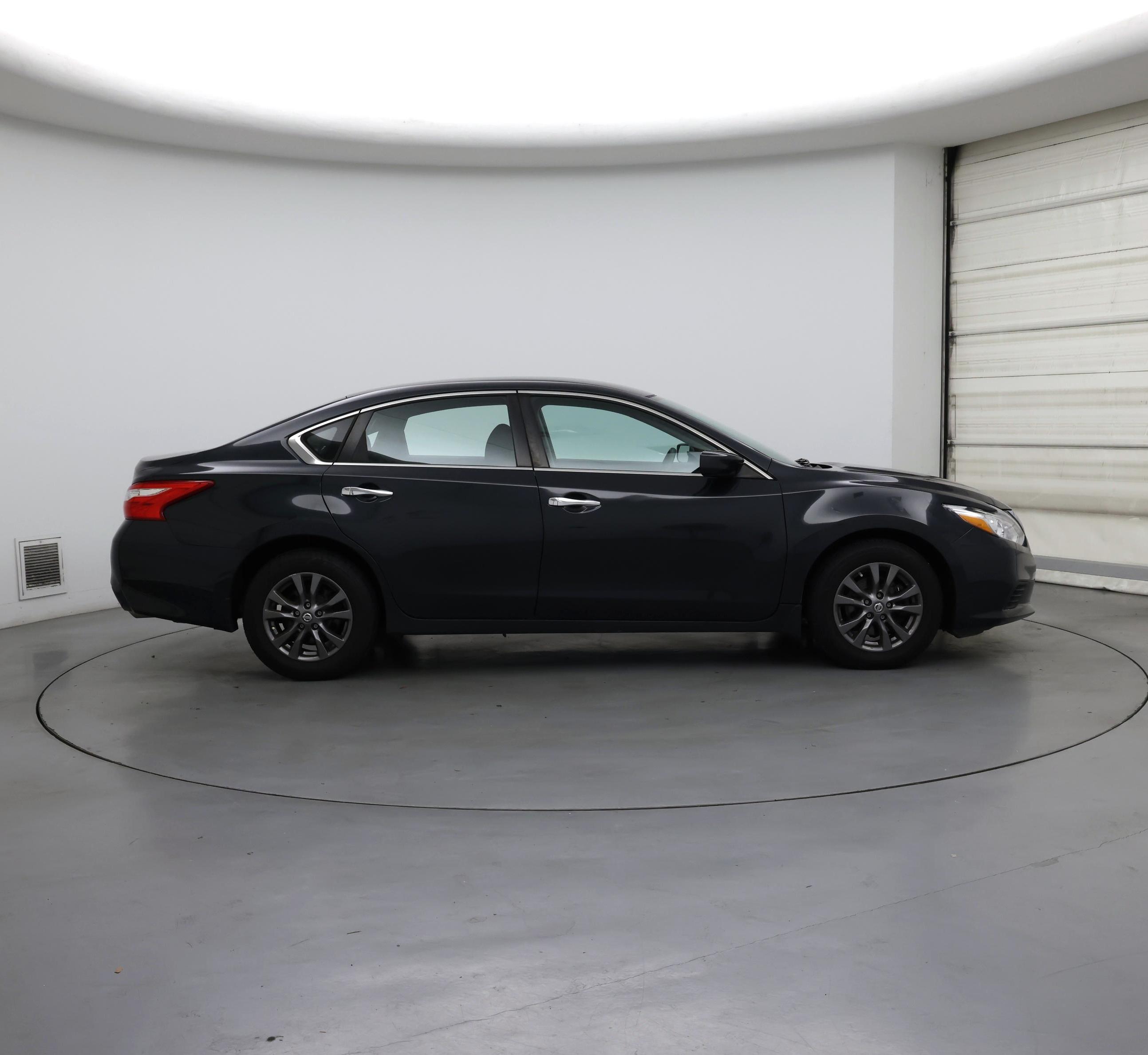 Thumbnail: 2016 Nissan Altima - 7