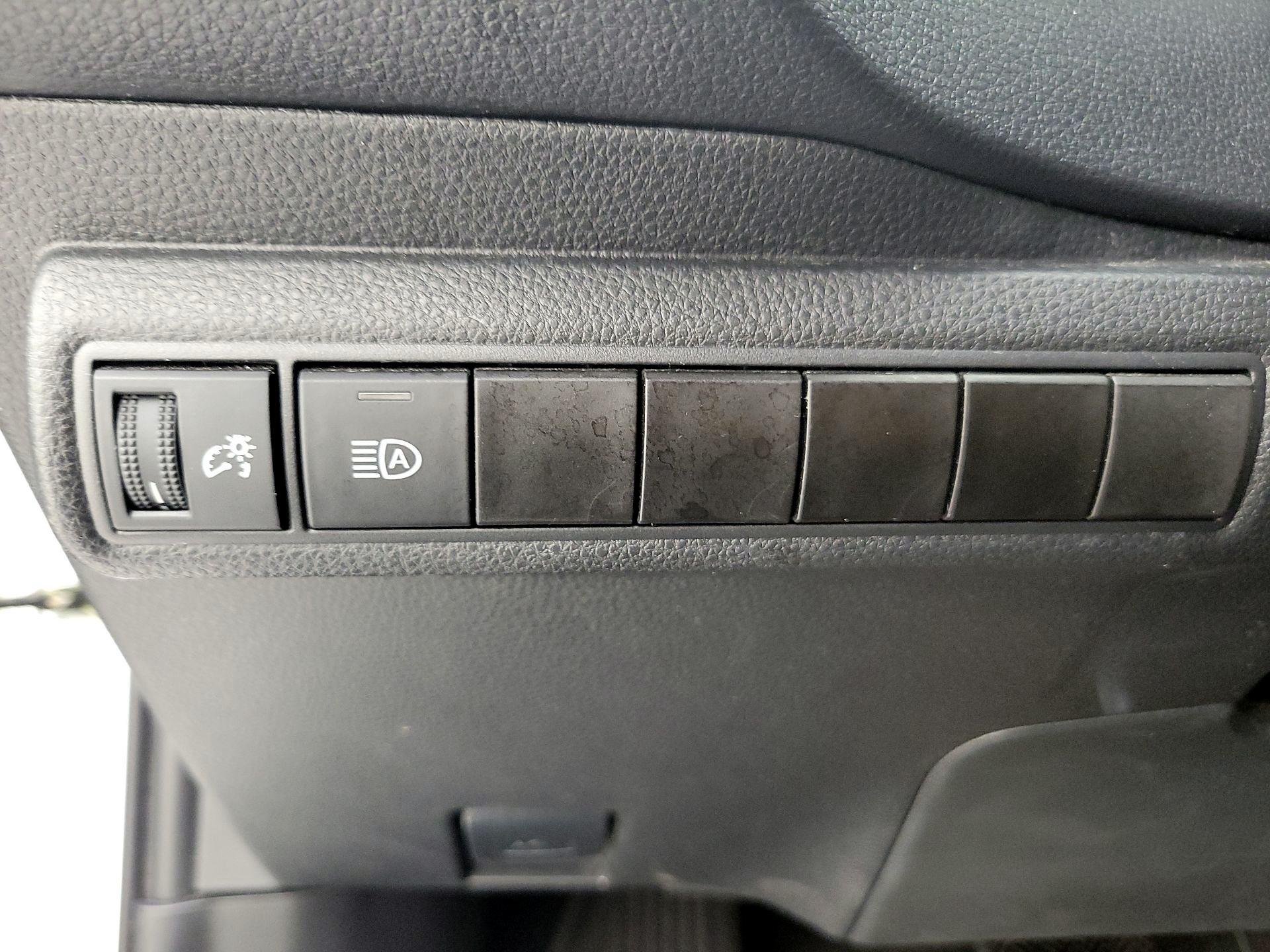 Thumbnail: 2023 Toyota Corolla - 13