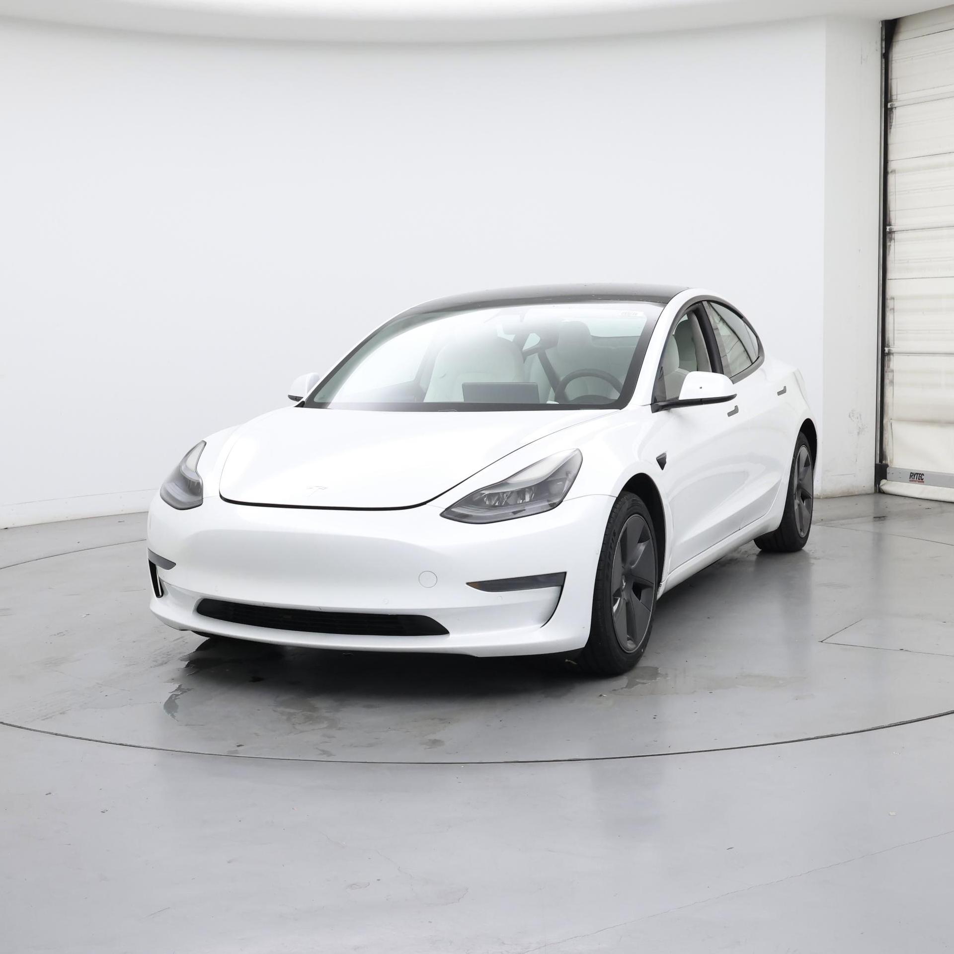 Thumbnail: 2021 Tesla Model 3 - 4