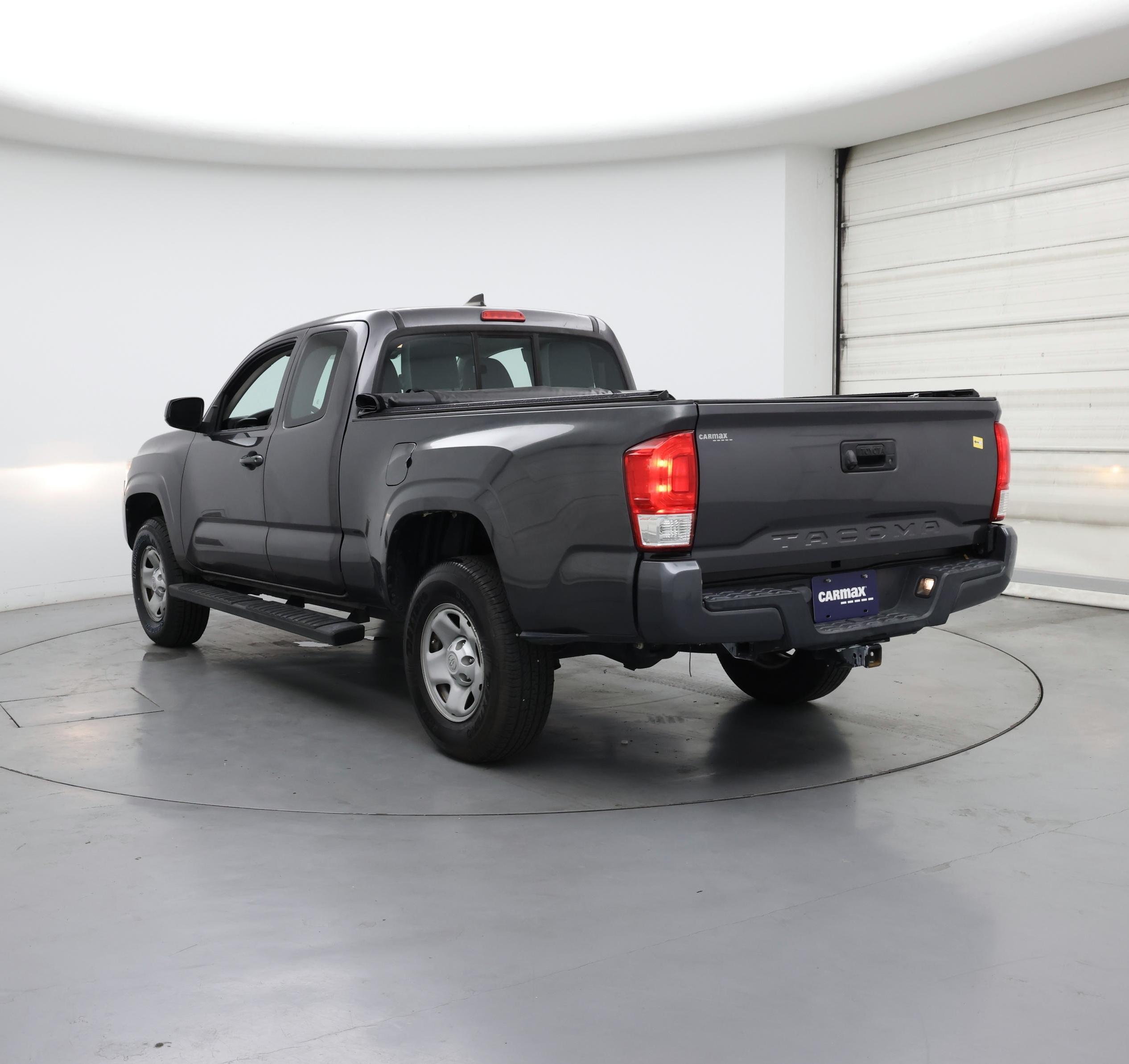 Thumbnail: 2017 Toyota Tacoma - 2