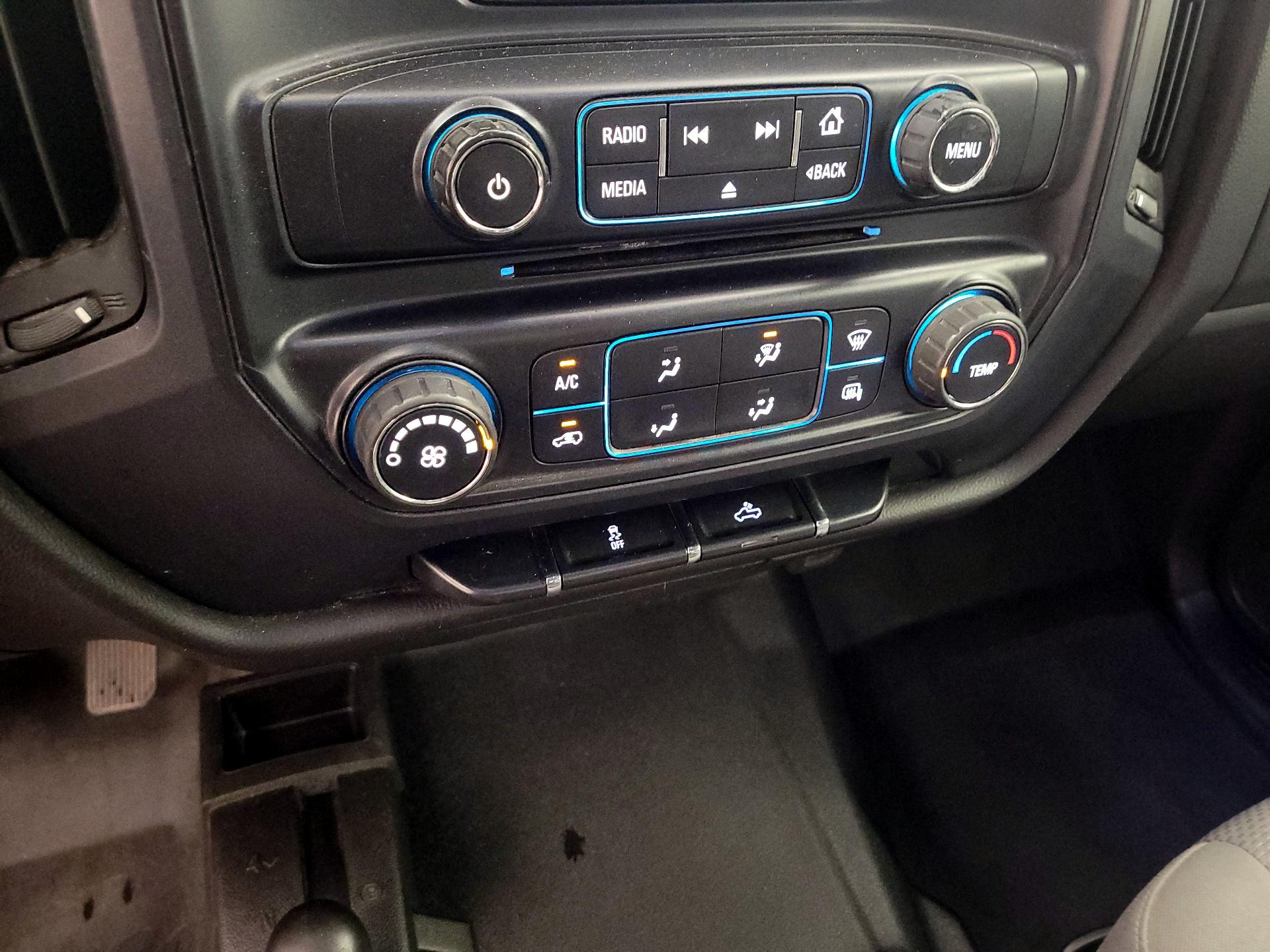 Thumbnail: 2015 Chevrolet Silverado 1500 - 15