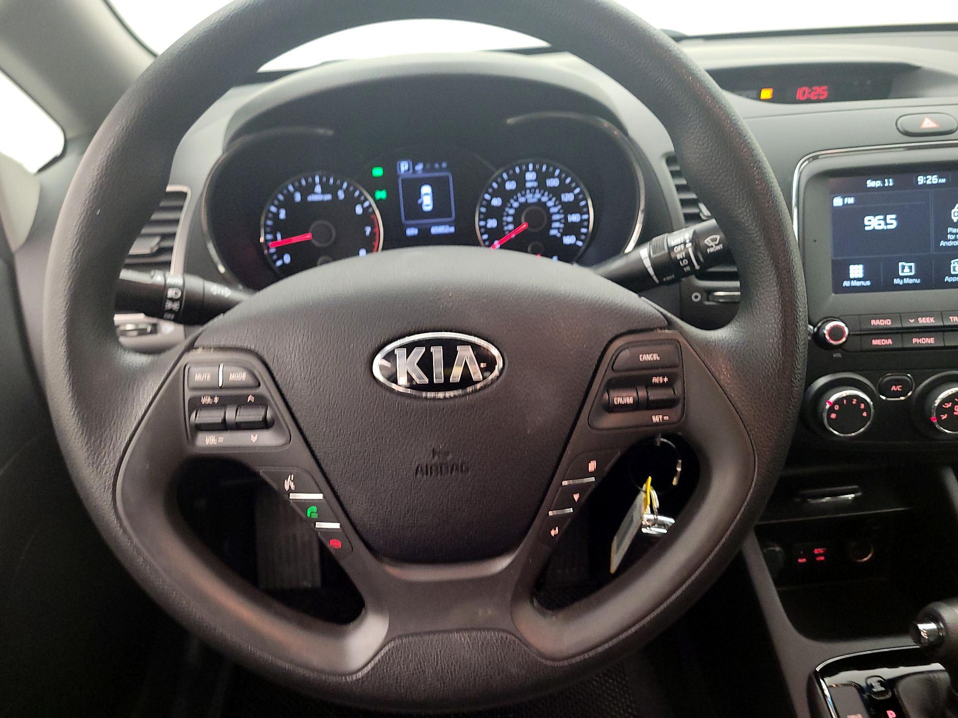 Thumbnail: 2018 Kia Forte - 10