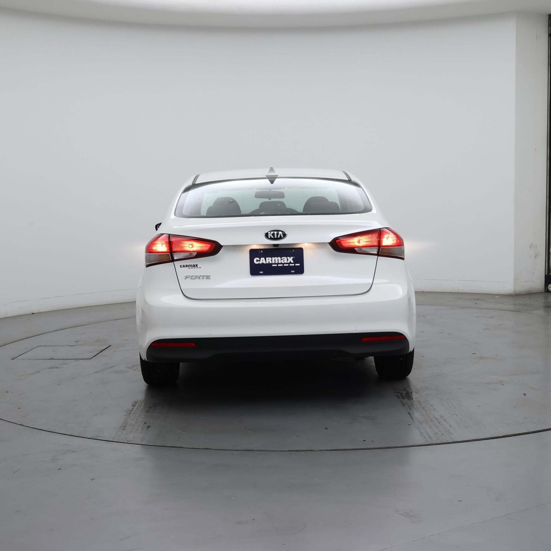 Thumbnail: 2018 Kia Forte - 6