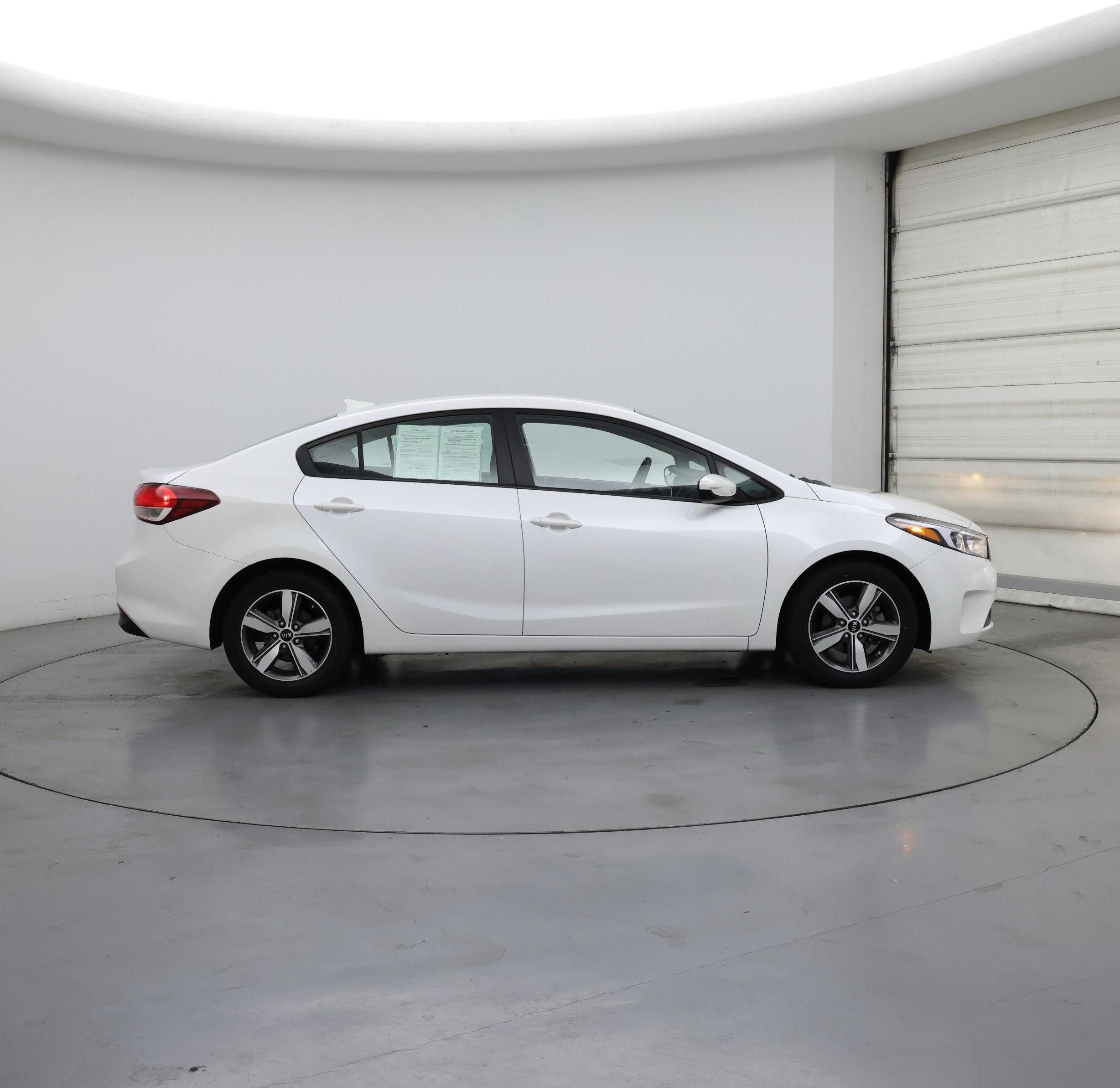 Thumbnail: 2018 Kia Forte - 7