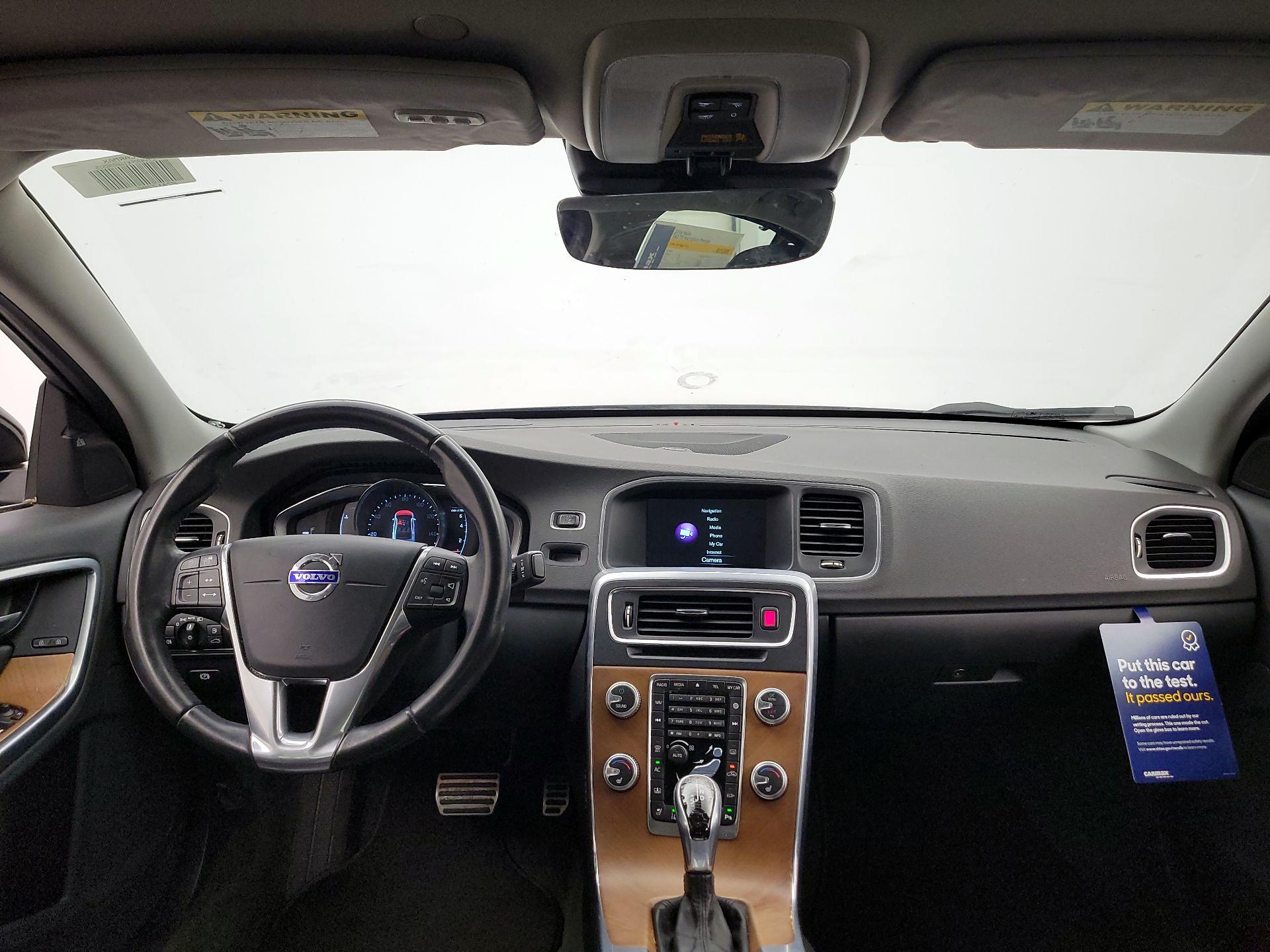 Thumbnail: 2016 Volvo S60 - 9