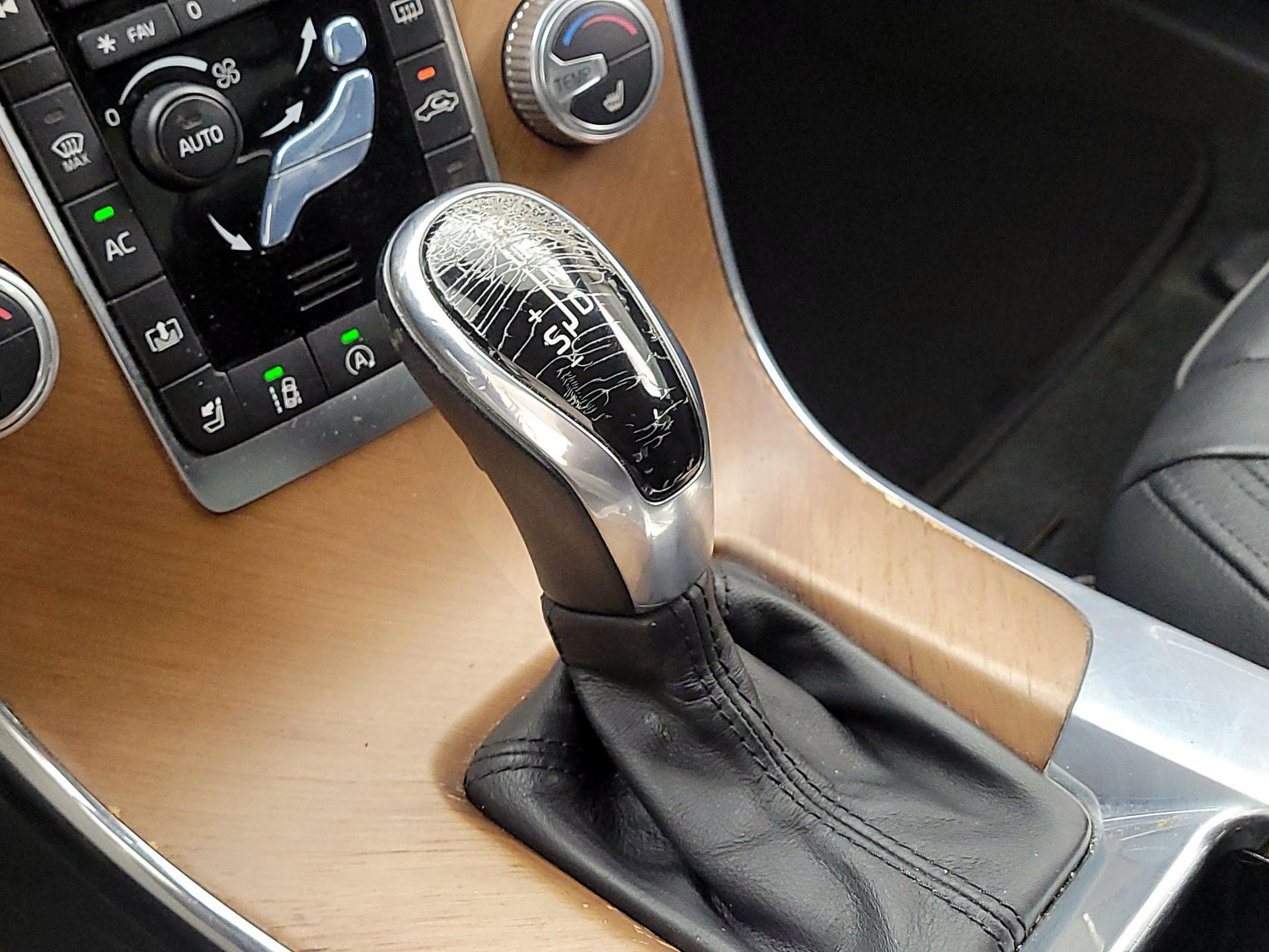 Thumbnail: 2016 Volvo S60 - 17