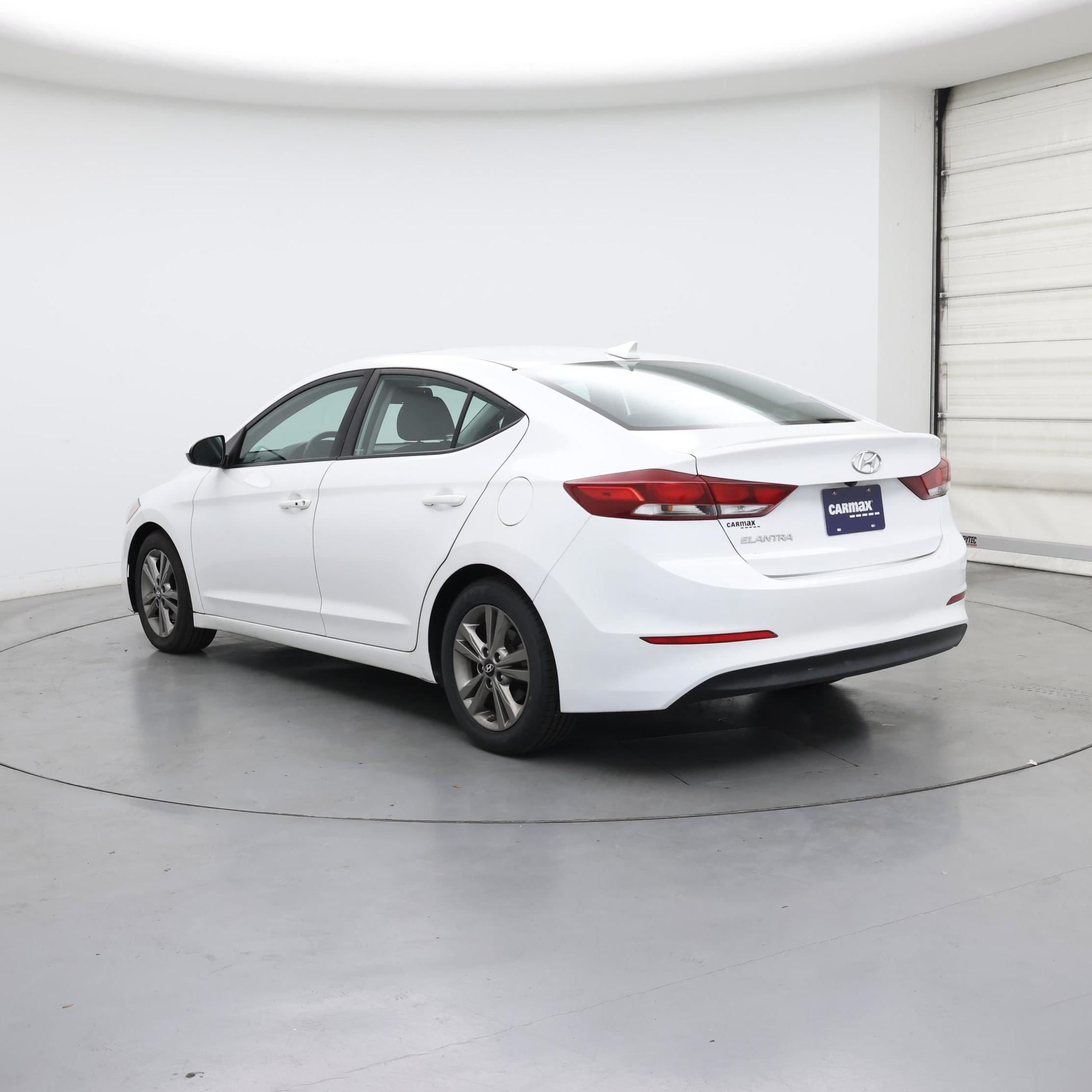 Thumbnail: 2018 Hyundai Elantra - 2