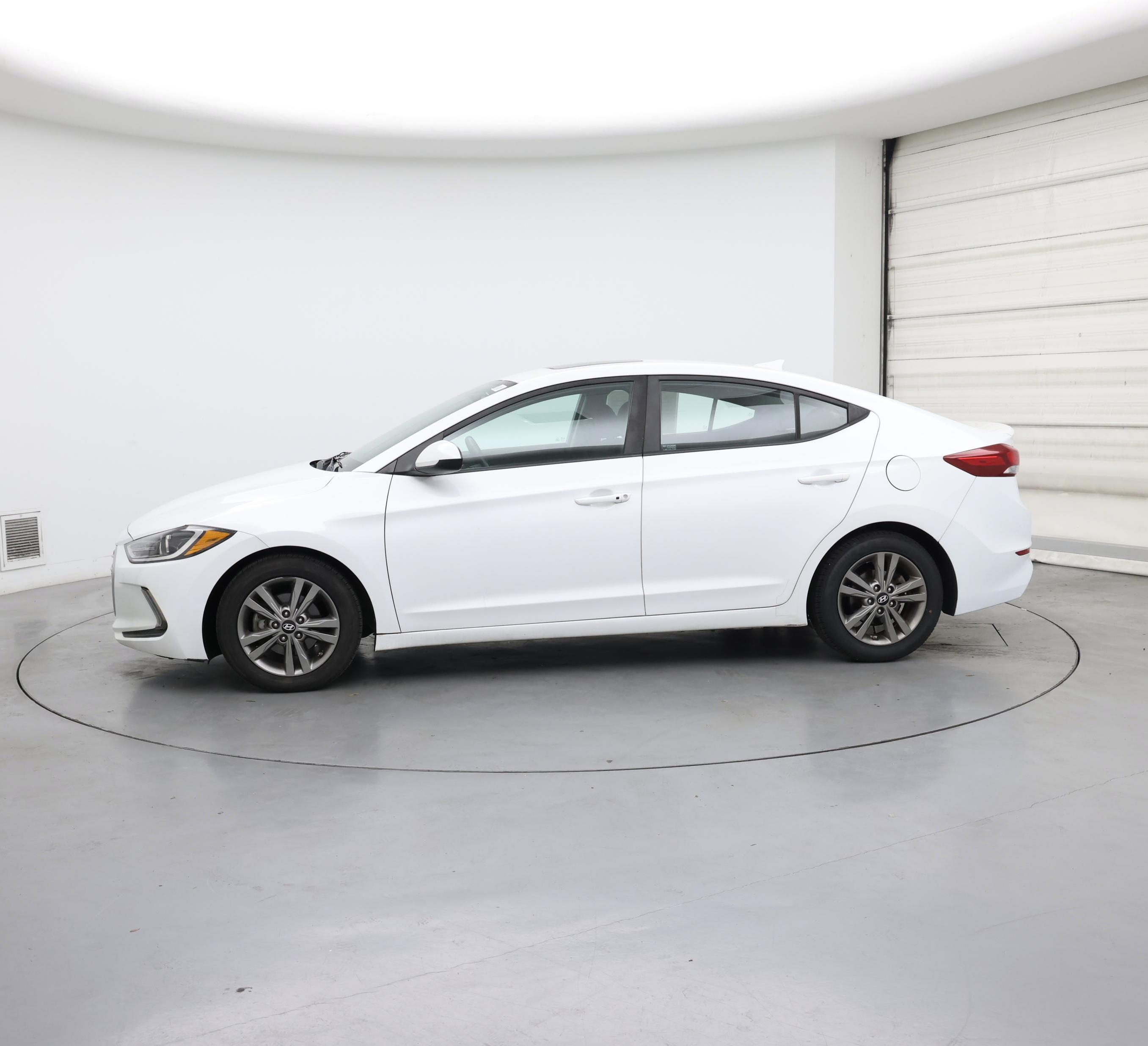 Thumbnail: 2018 Hyundai Elantra - 3