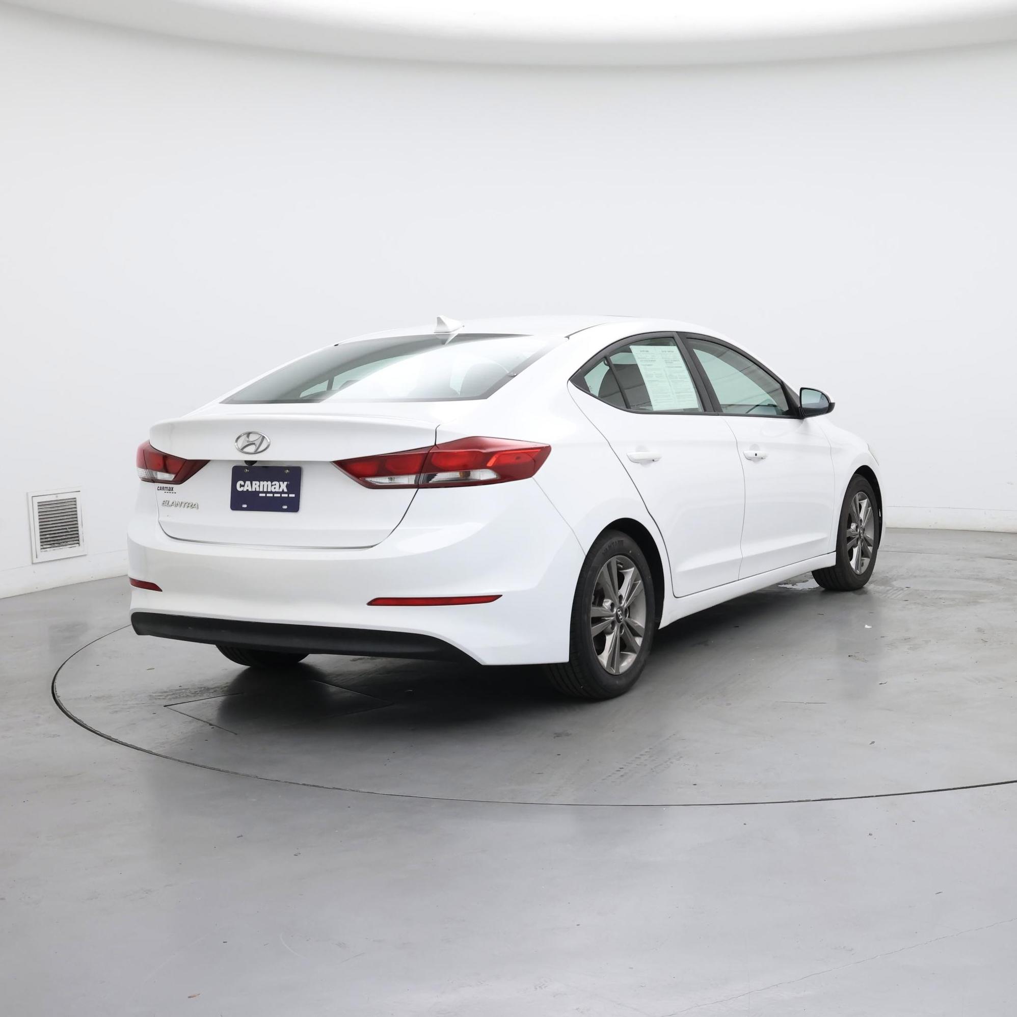 Thumbnail: 2018 Hyundai Elantra - 8