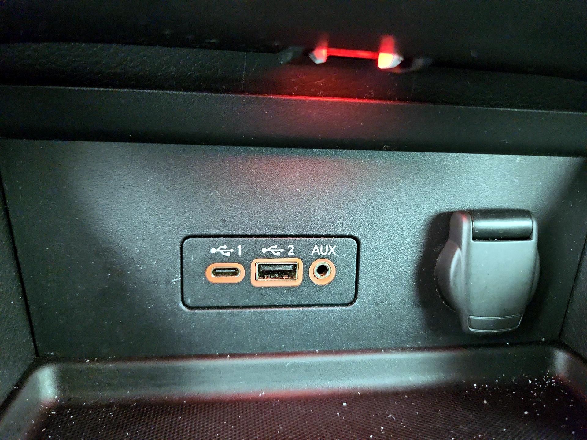 Thumbnail: 2021 Nissan Sentra - 18