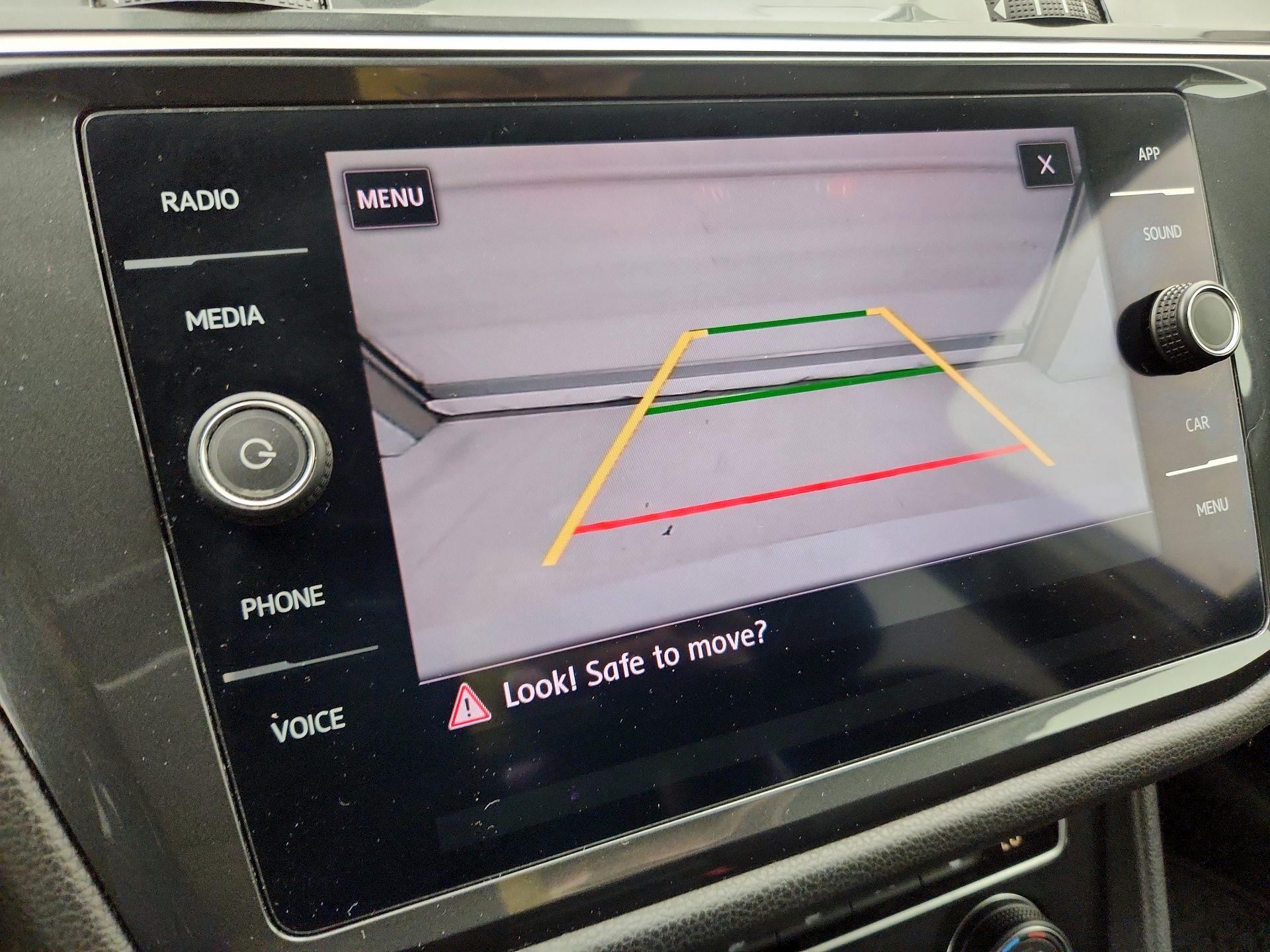 Thumbnail: 2020 Volkswagen Tiguan - 14