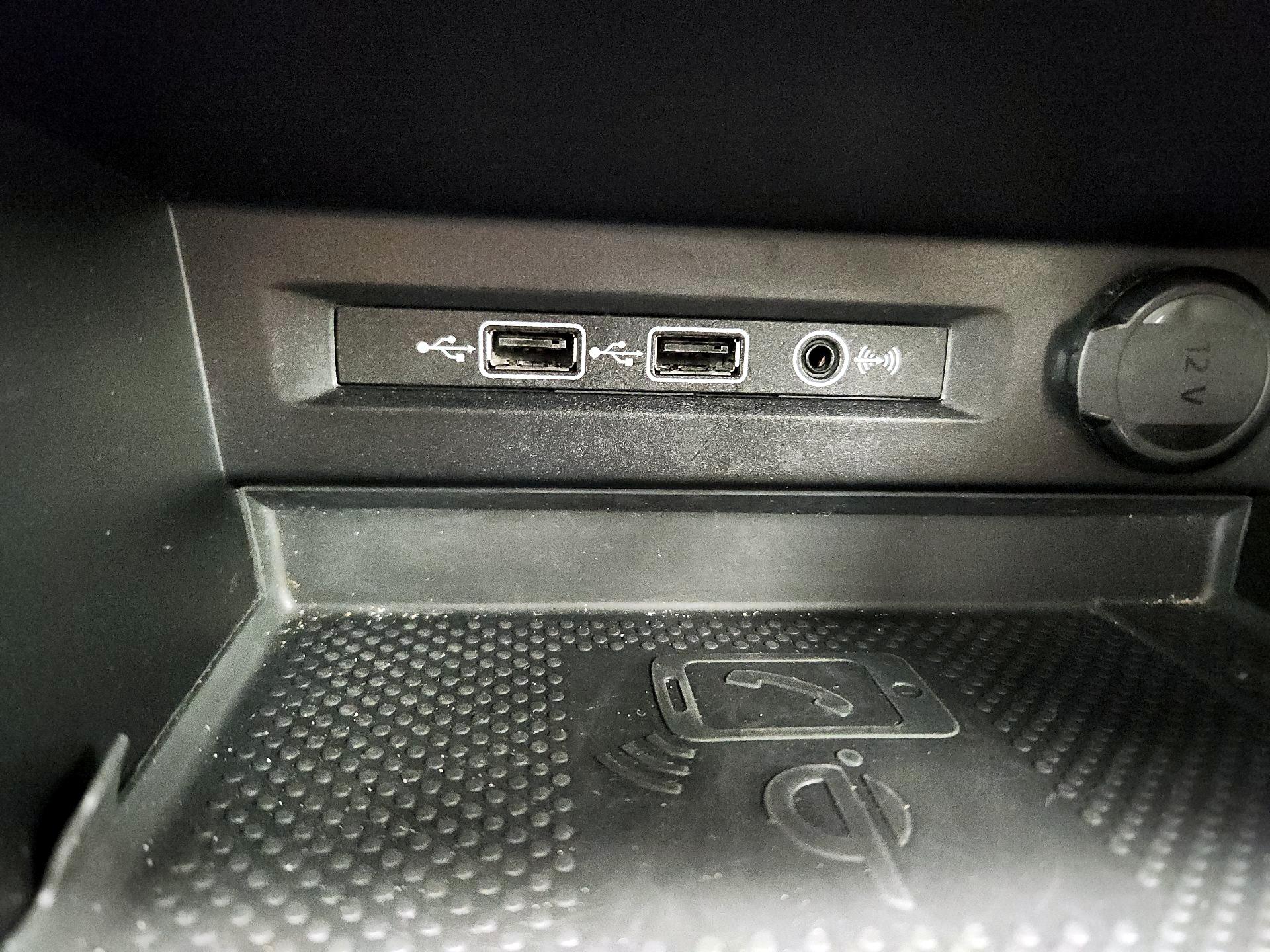 Thumbnail: 2020 Volkswagen Tiguan - 18