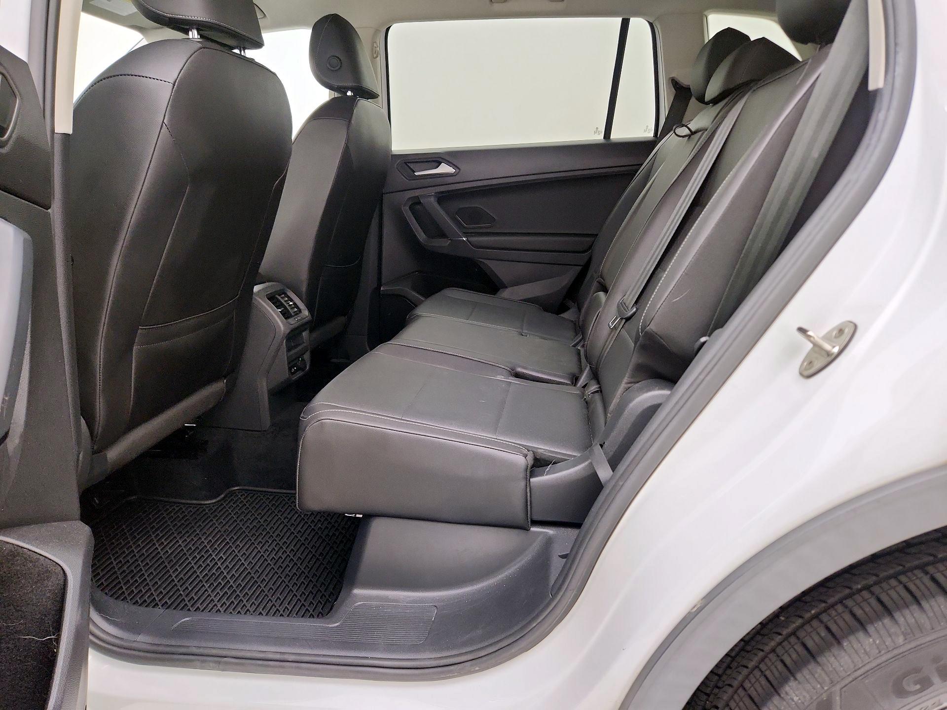 Thumbnail: 2020 Volkswagen Tiguan - 19