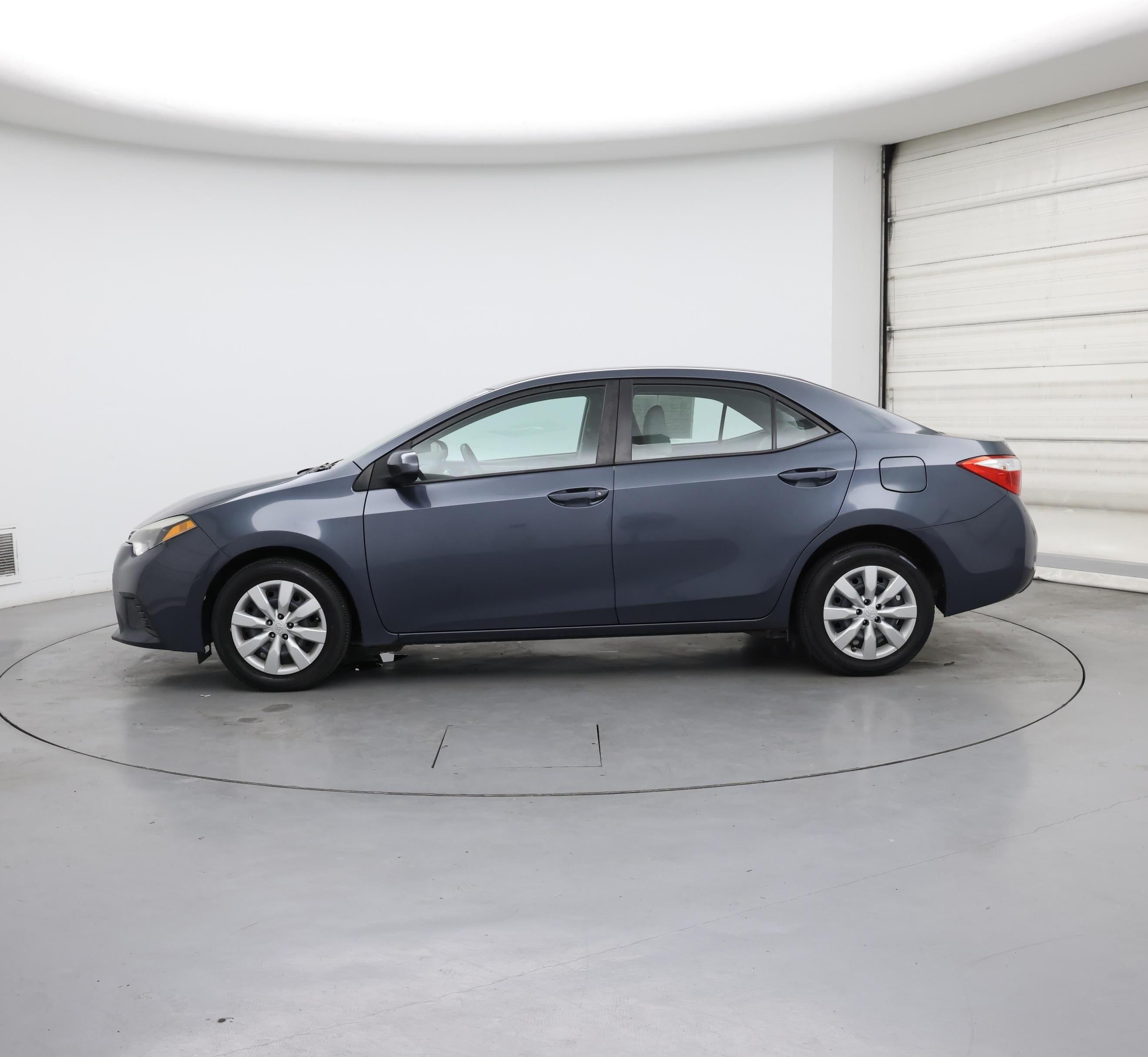 Thumbnail: 2016 Toyota Corolla - 3