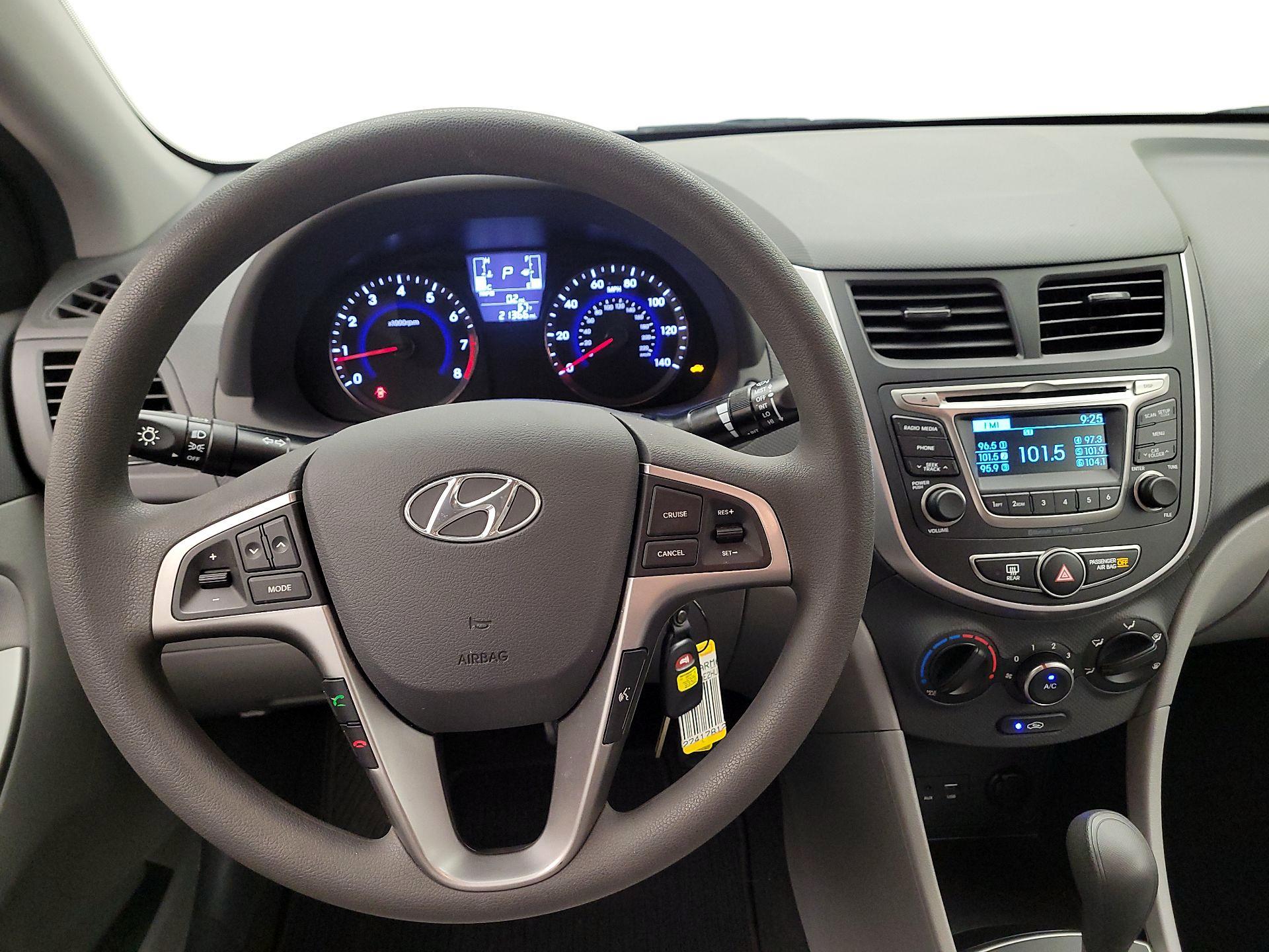 Thumbnail: 2017 Hyundai Accent - 10