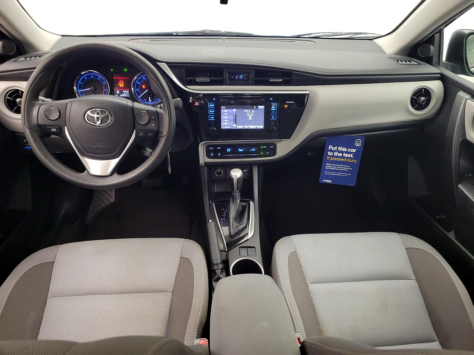 Thumbnail: 2017 Toyota Corolla - 9