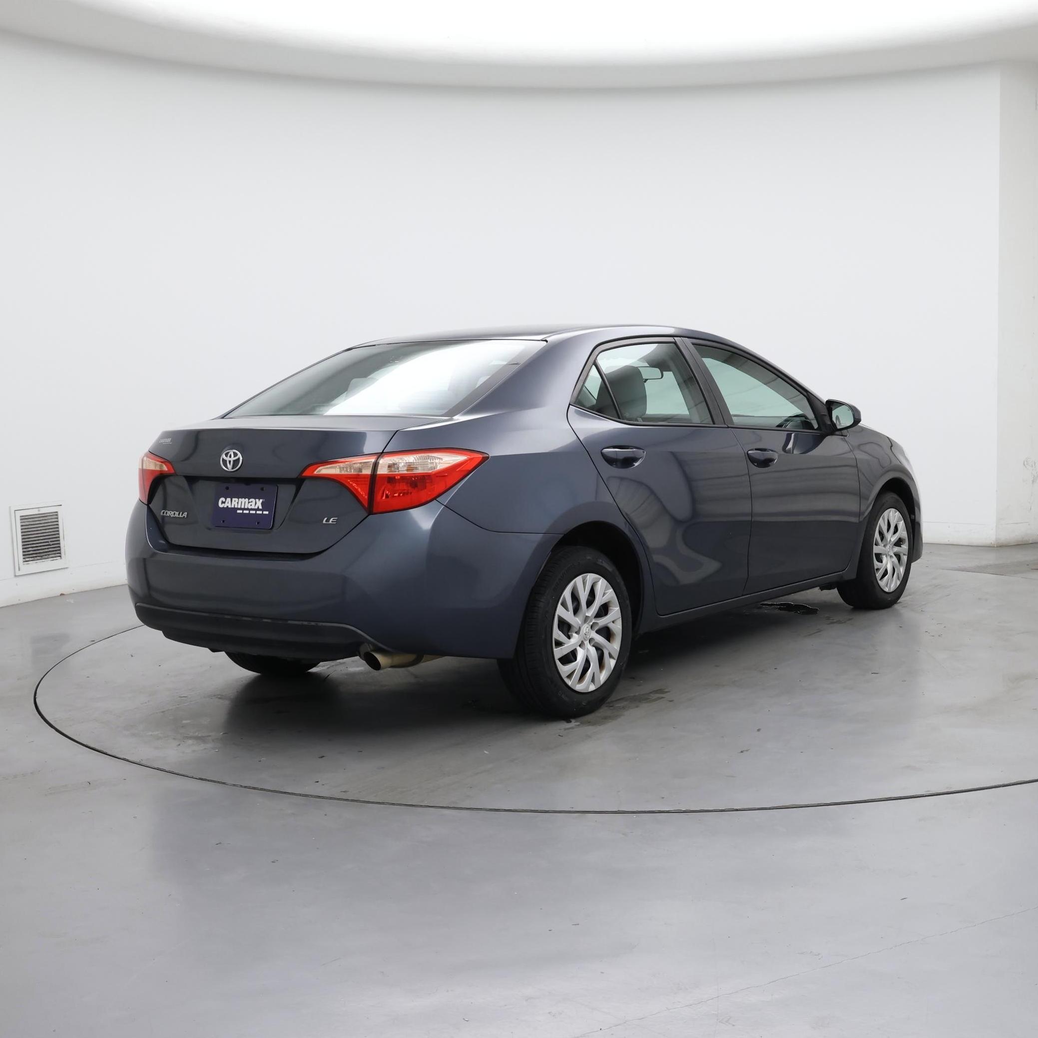 Thumbnail: 2017 Toyota Corolla - 8