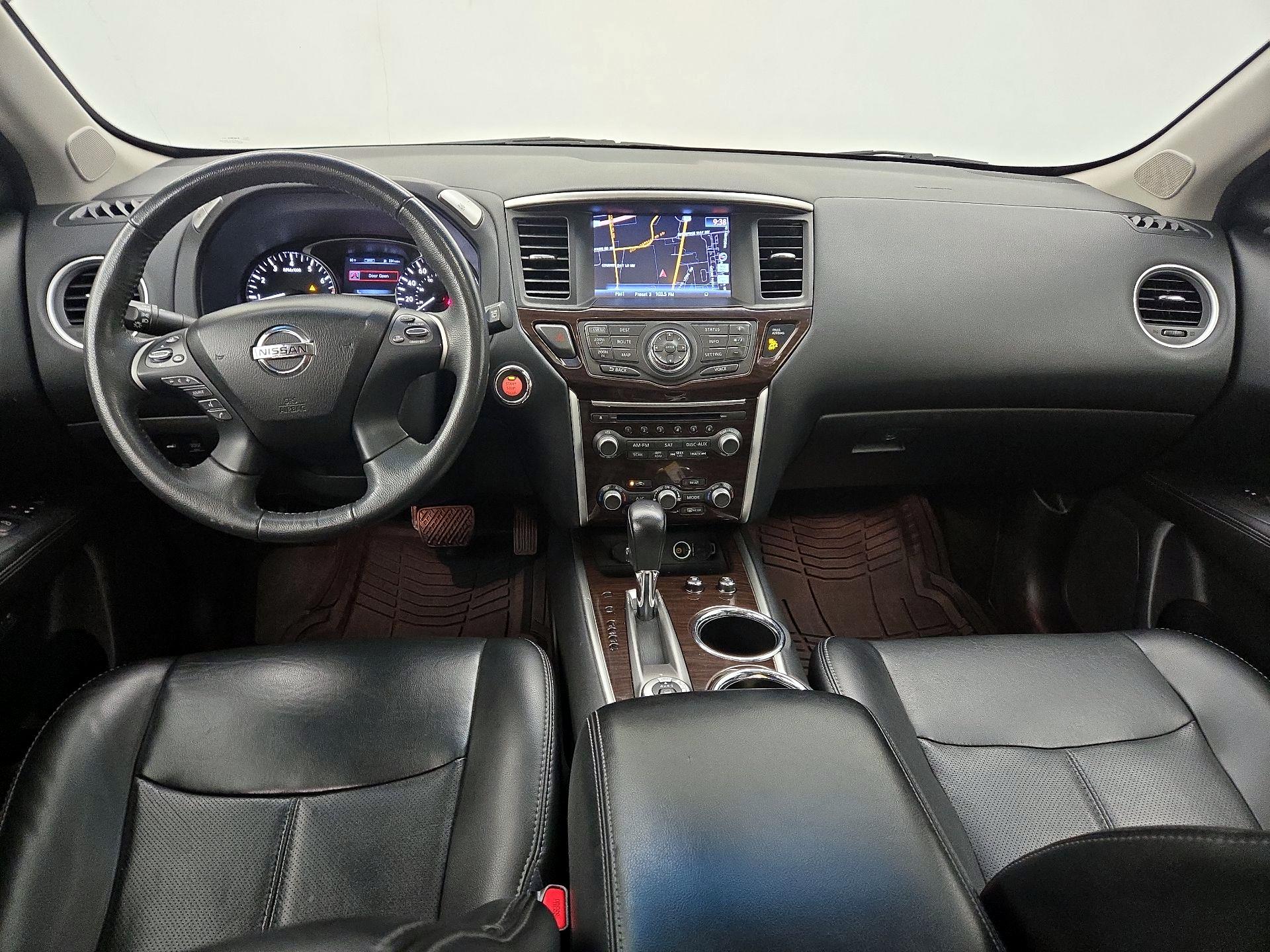 Thumbnail: 2015 Nissan Pathfinder - 9