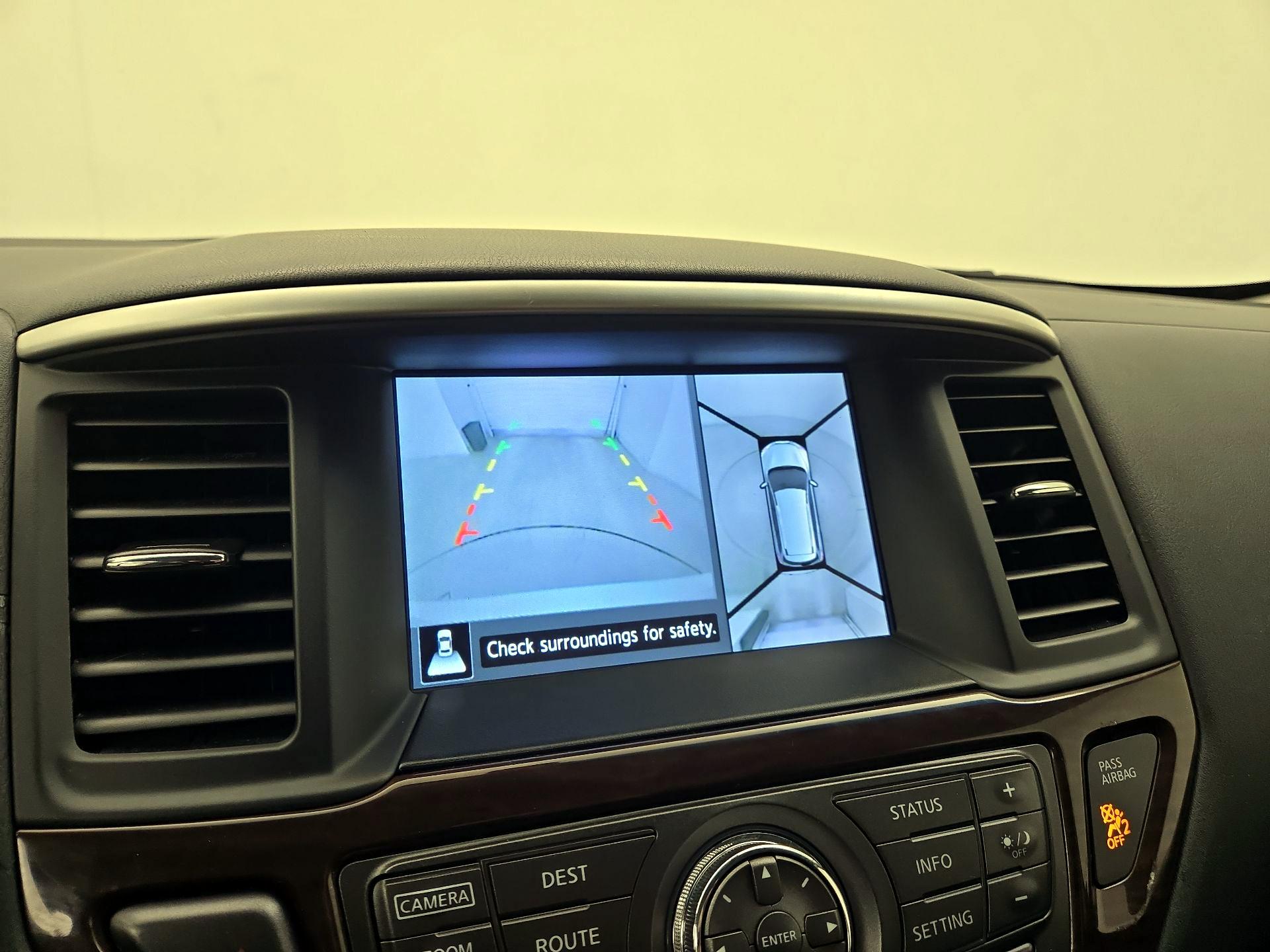 Thumbnail: 2015 Nissan Pathfinder - 15