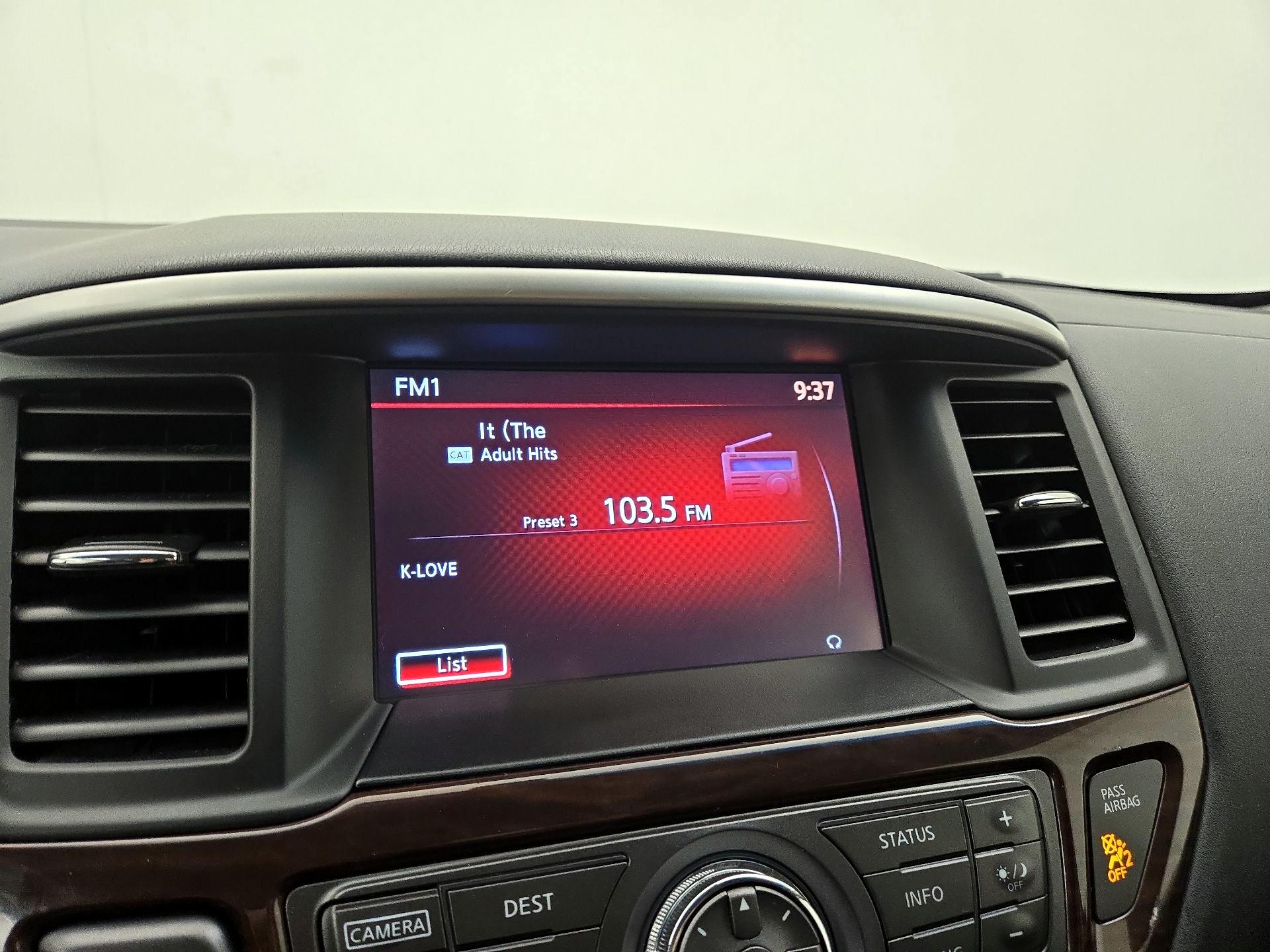 Thumbnail: 2015 Nissan Pathfinder - 16