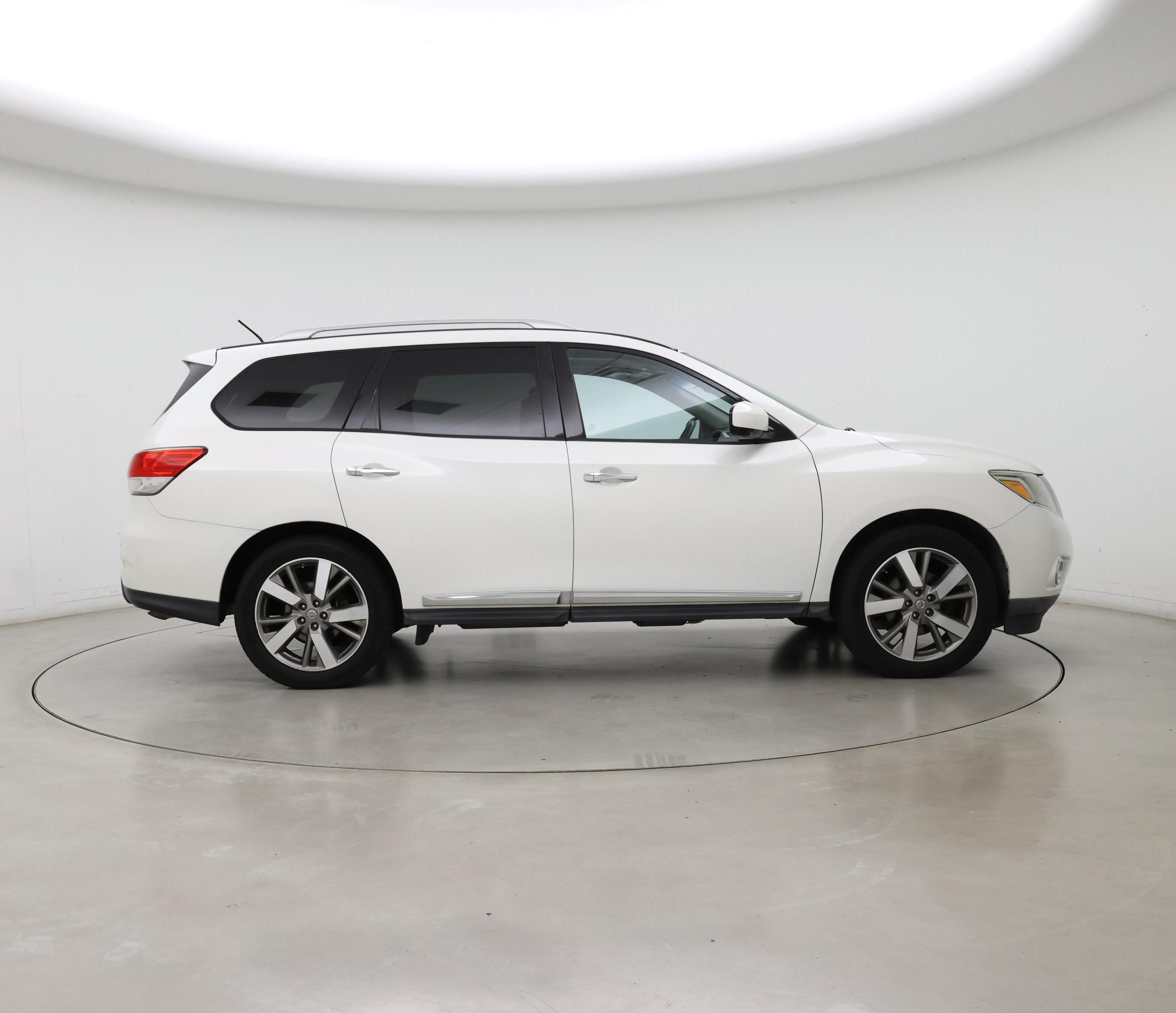 Thumbnail: 2015 Nissan Pathfinder - 7