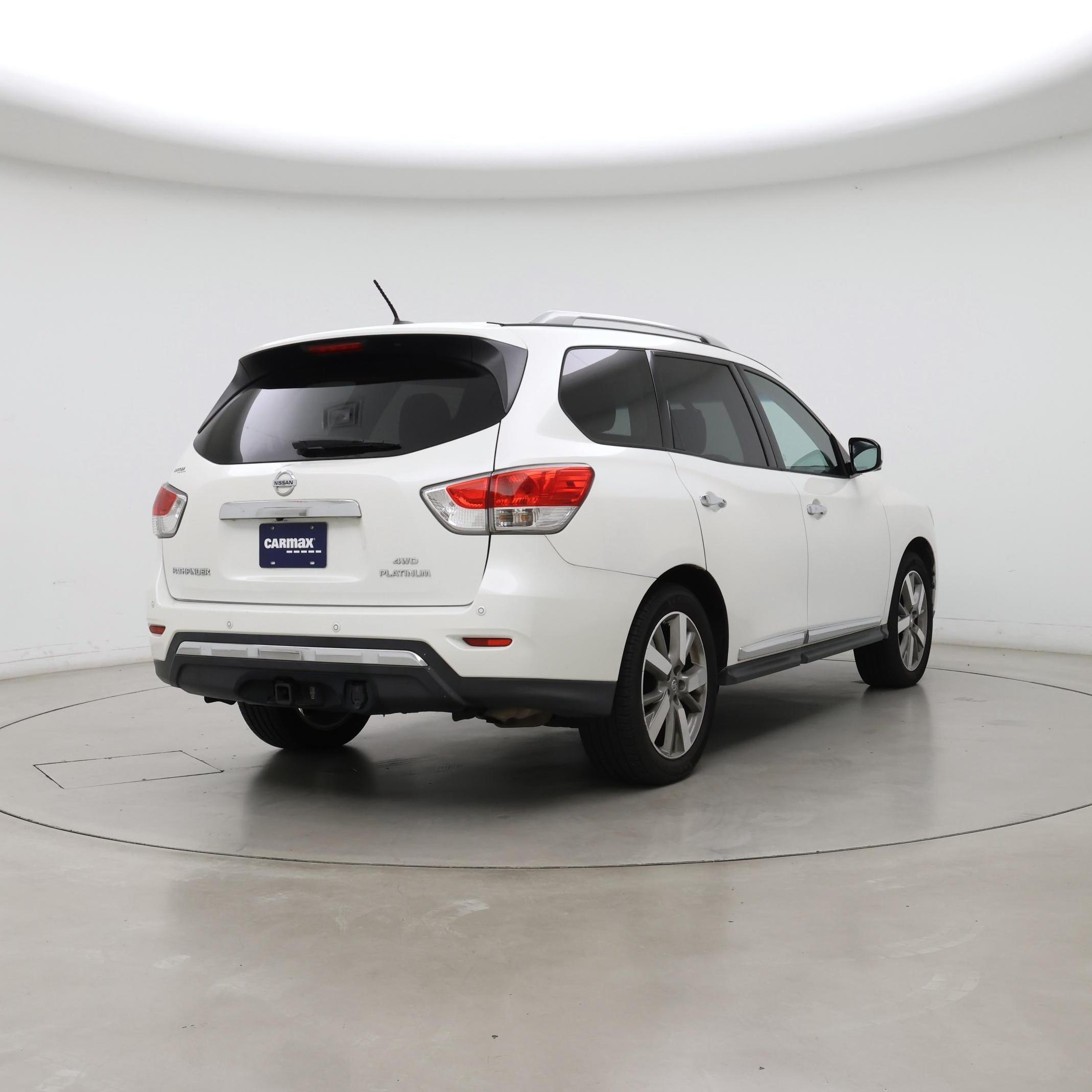 Thumbnail: 2015 Nissan Pathfinder - 8