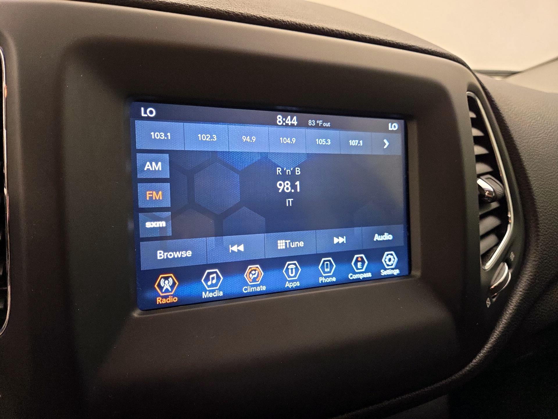 Thumbnail: 2019 Jeep Compass - 15