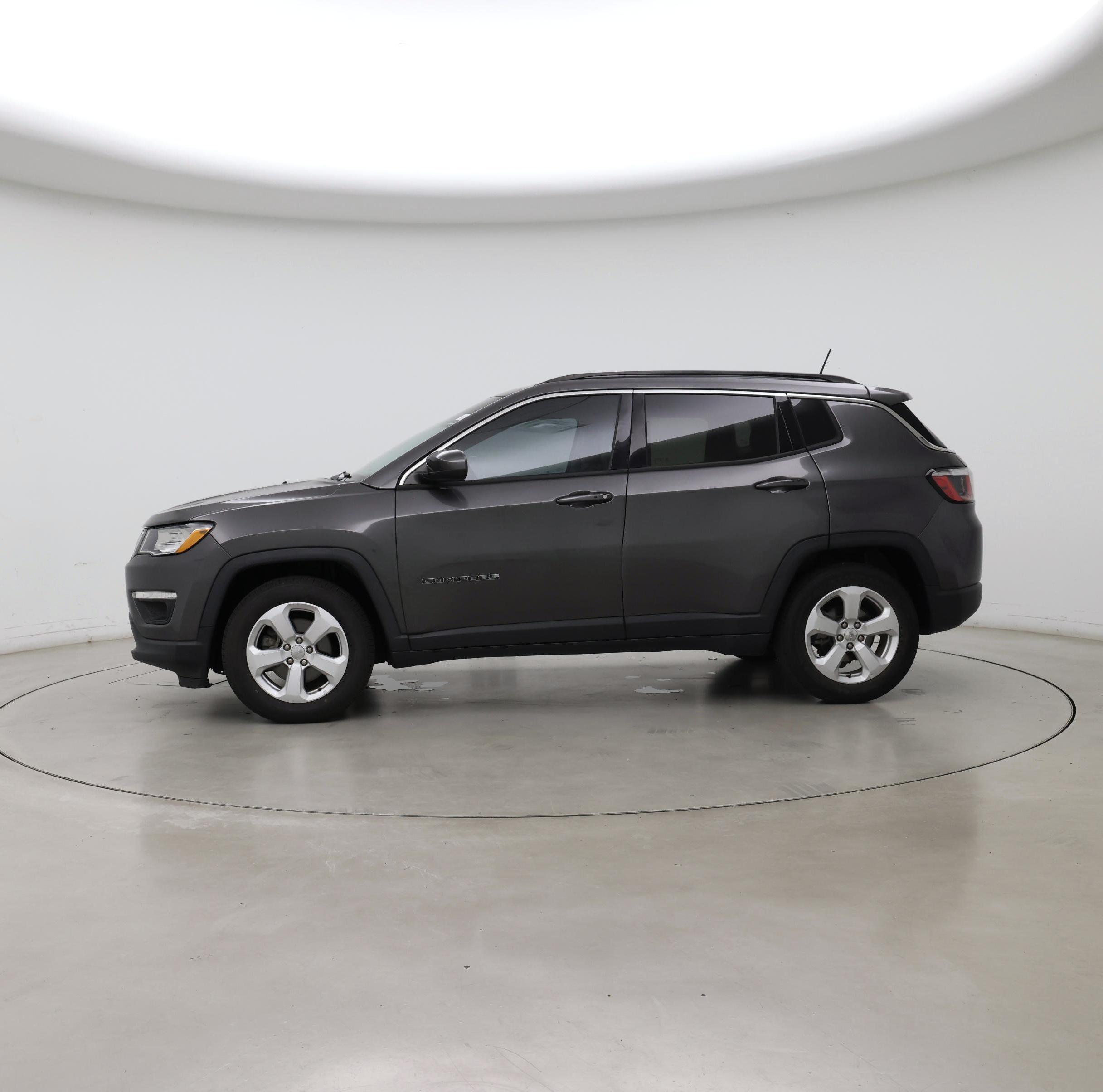 Thumbnail: 2019 Jeep Compass - 3