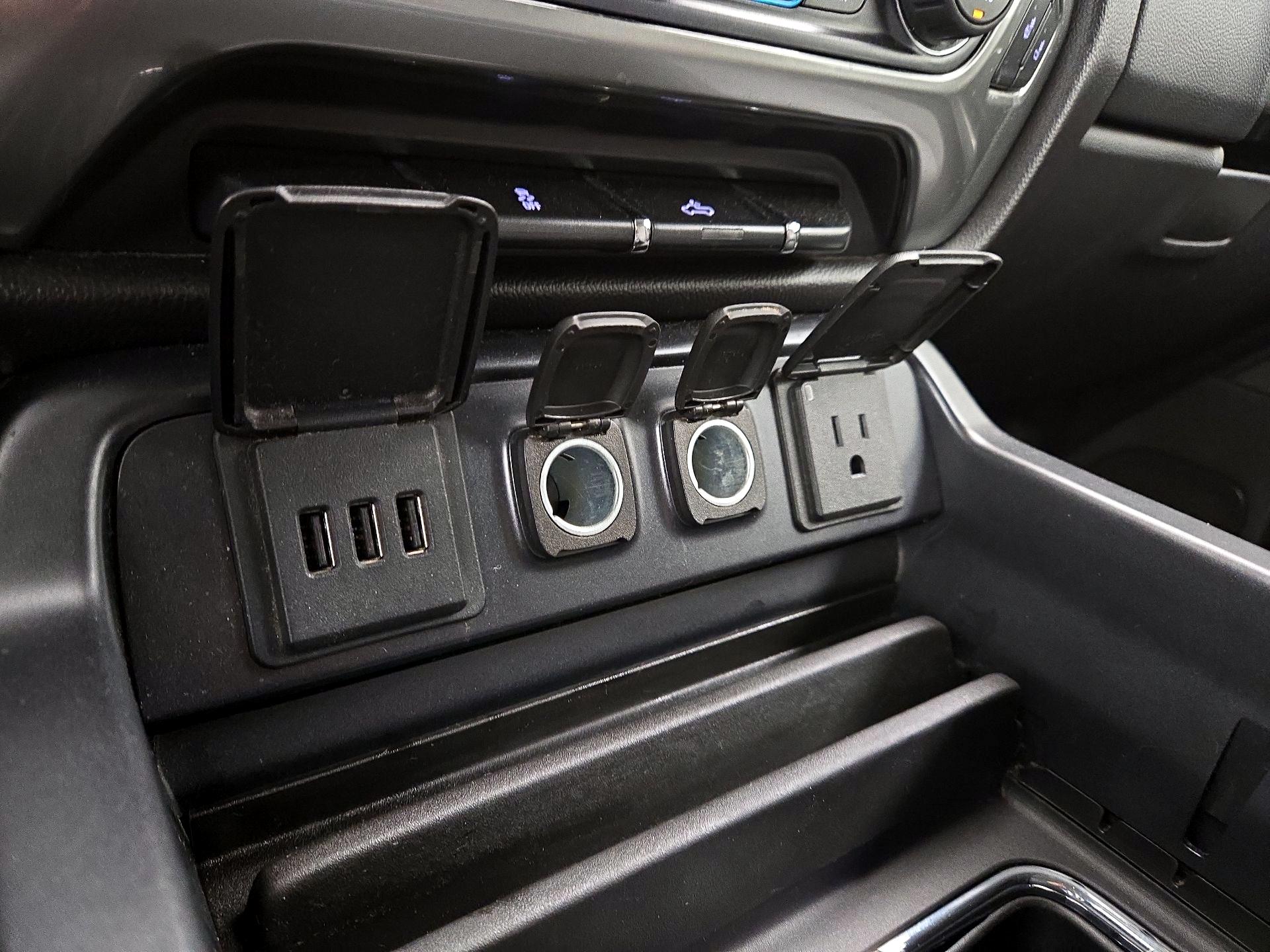 Thumbnail: 2015 Chevrolet Silverado 1500 - 18