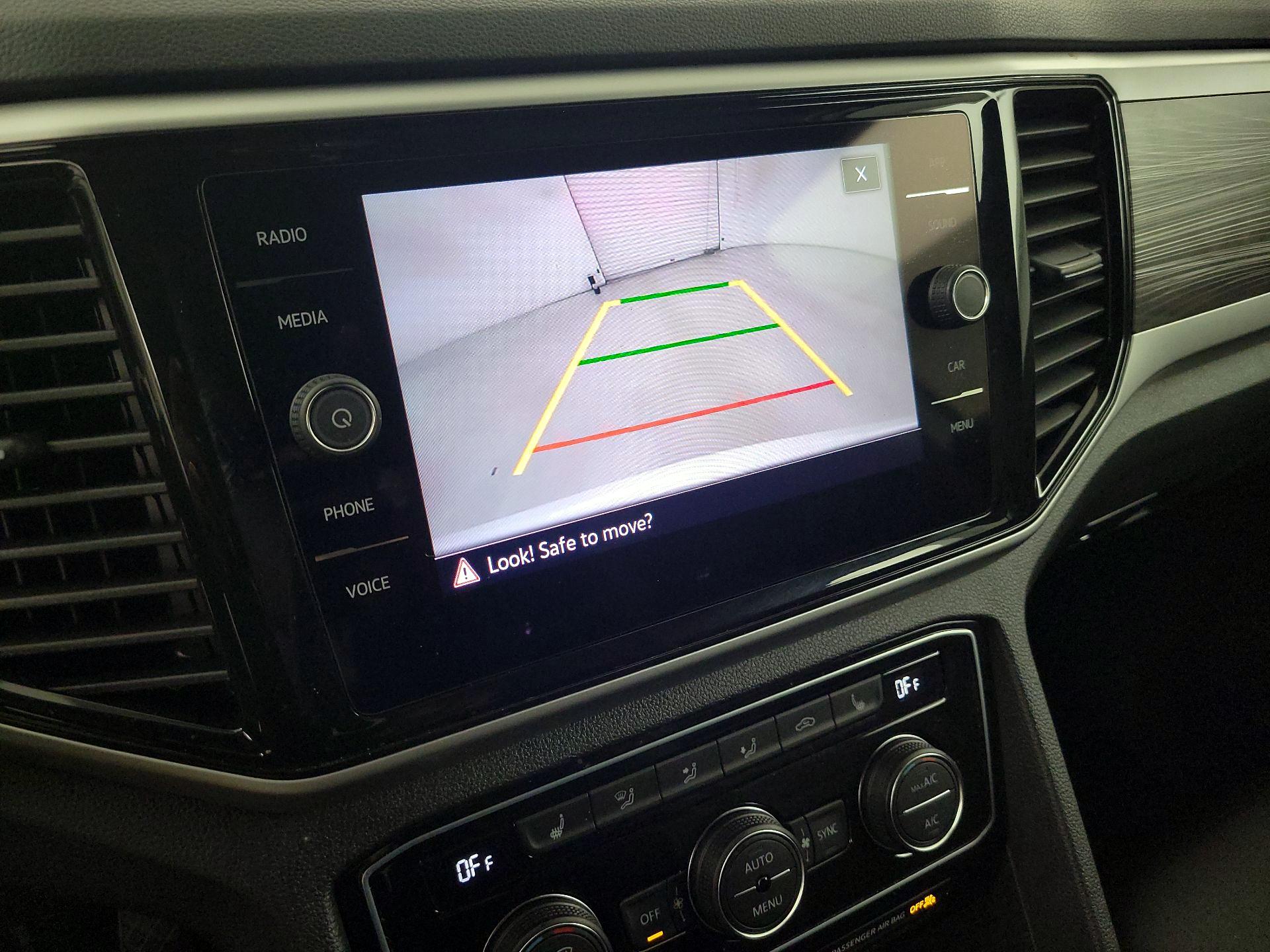 Thumbnail: 2023 Volkswagen Atlas - 12