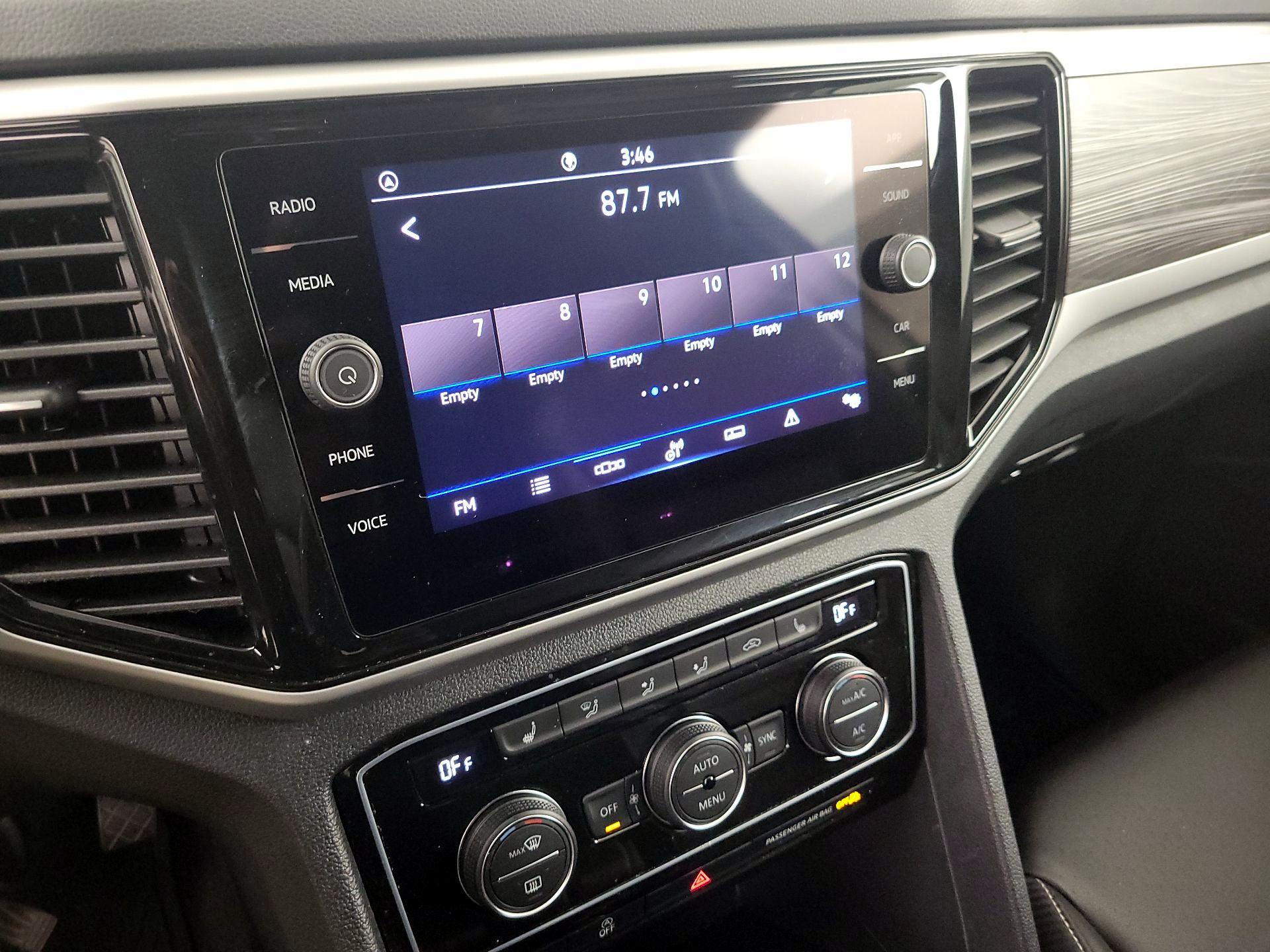 Thumbnail: 2023 Volkswagen Atlas - 13