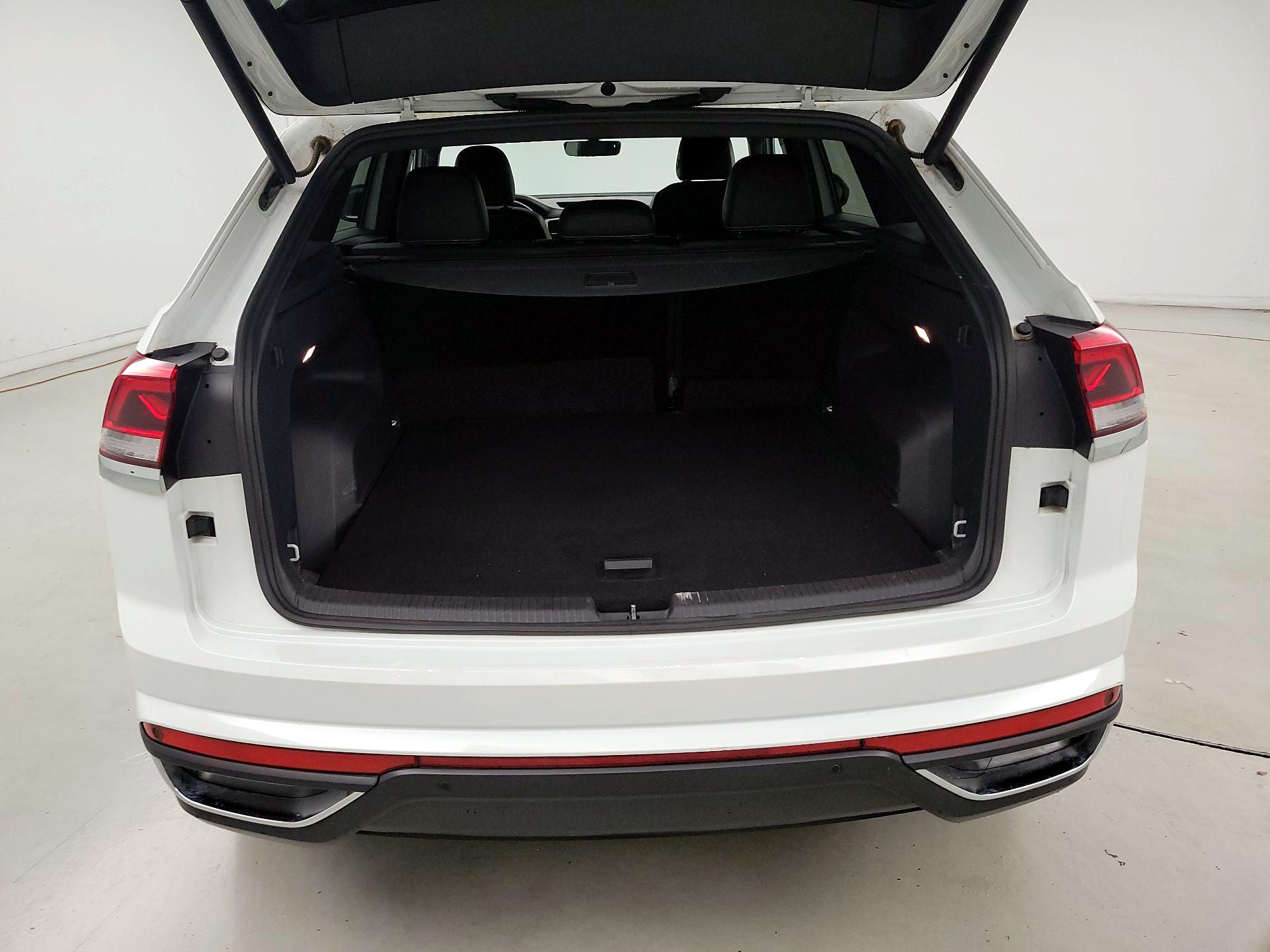 Thumbnail: 2023 Volkswagen Atlas - 18