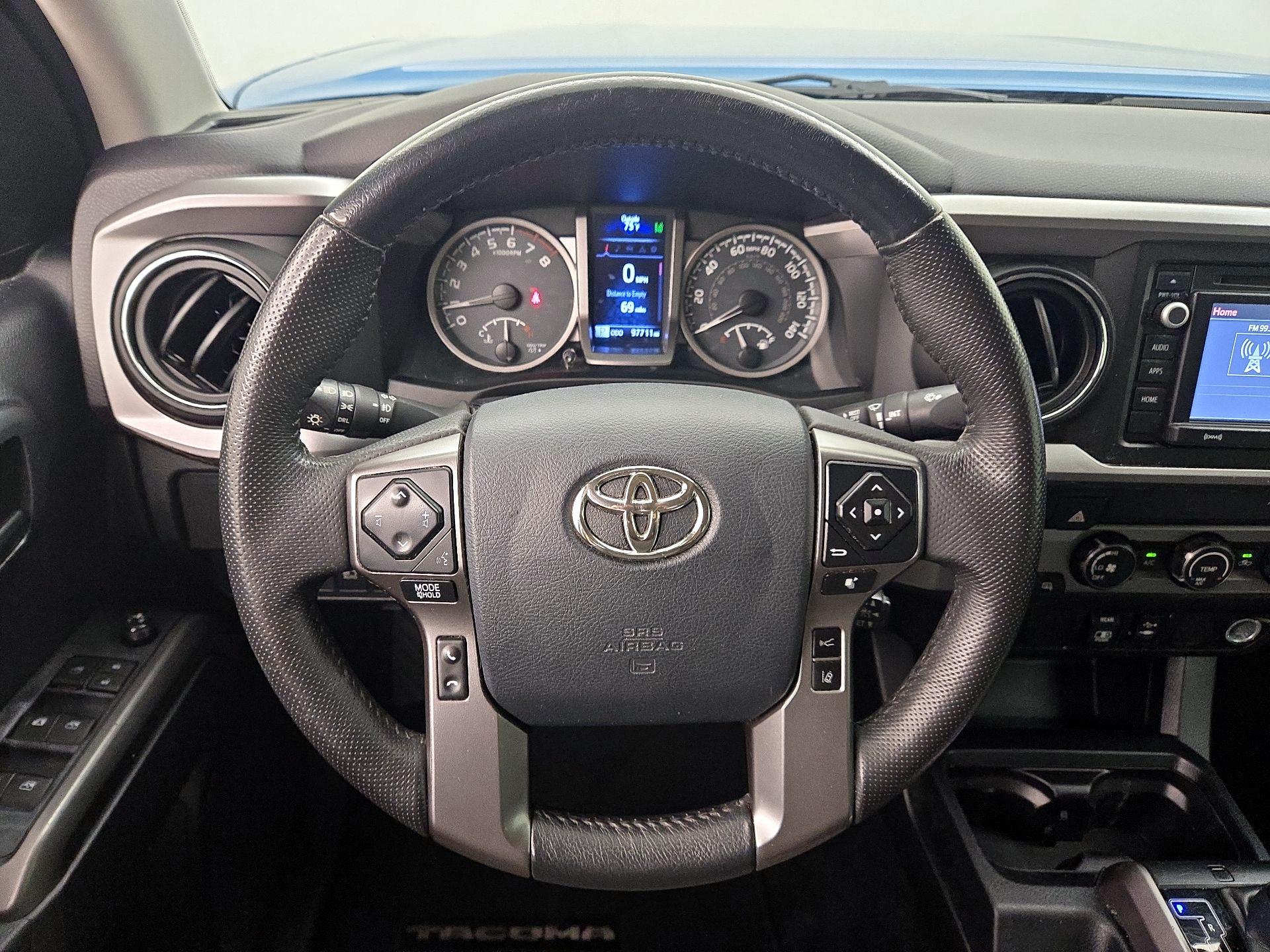 Thumbnail: 2019 Toyota Tacoma - 10