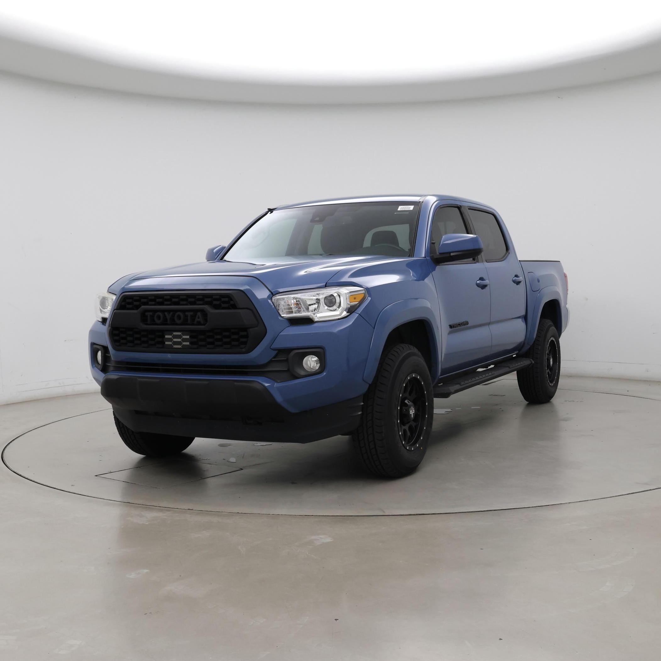 Thumbnail: 2019 Toyota Tacoma - 4