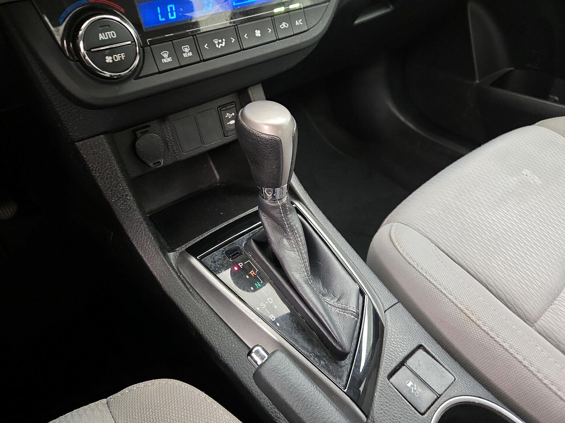Thumbnail: 2016 Toyota Corolla - 17