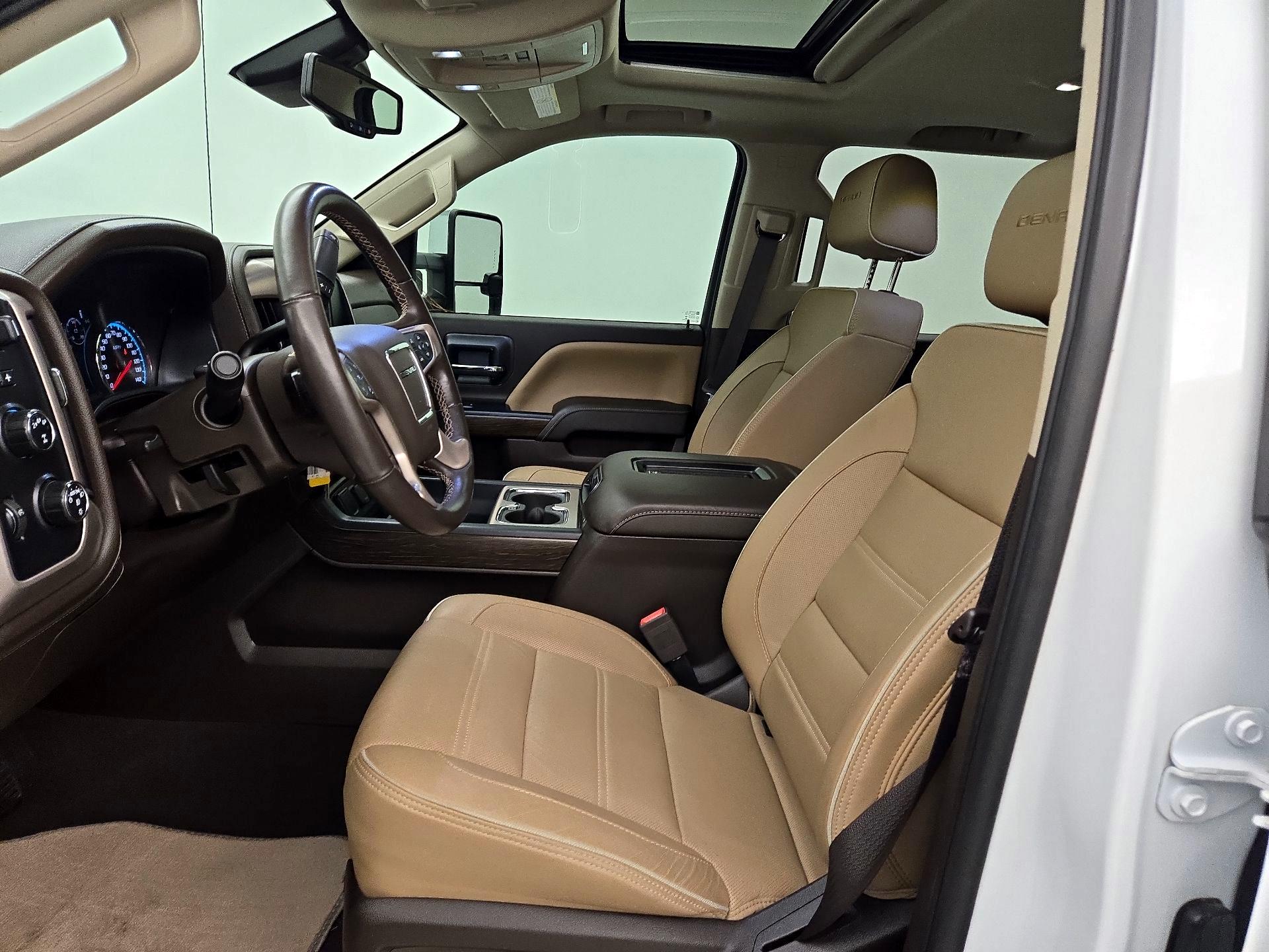 Thumbnail: 2019 GMC Sierra 2500 - 11