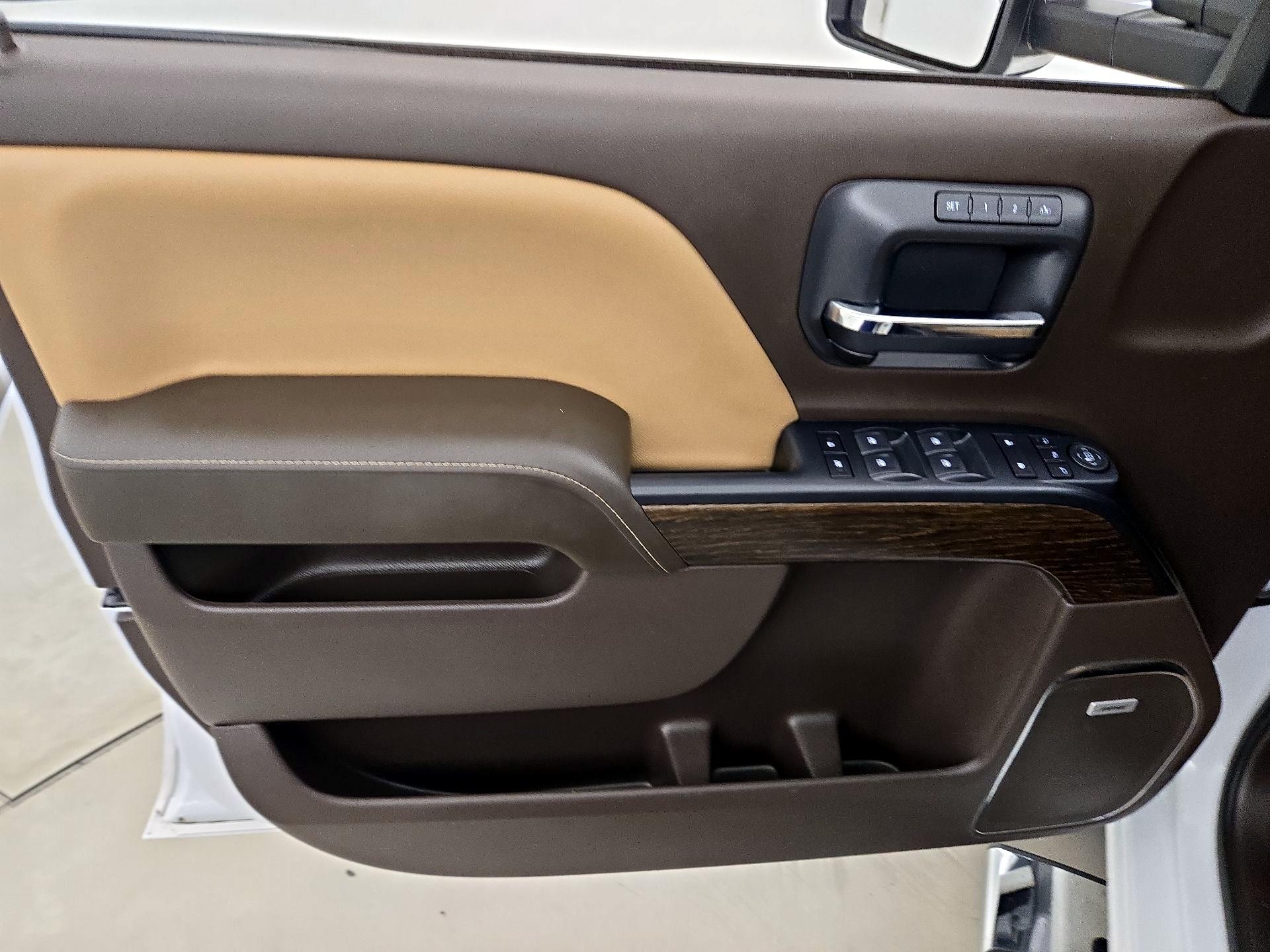 Thumbnail: 2019 GMC Sierra 2500 - 12